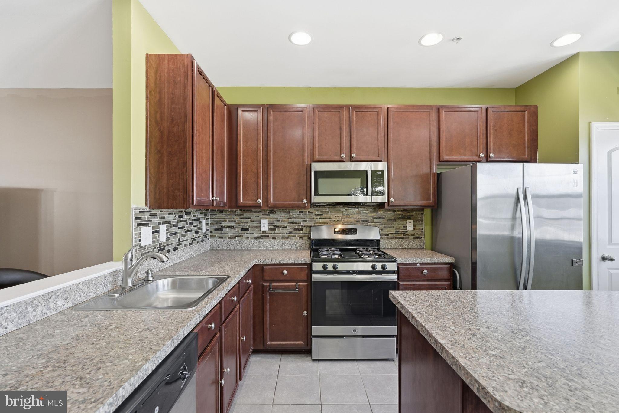 MERCER CT - Residential