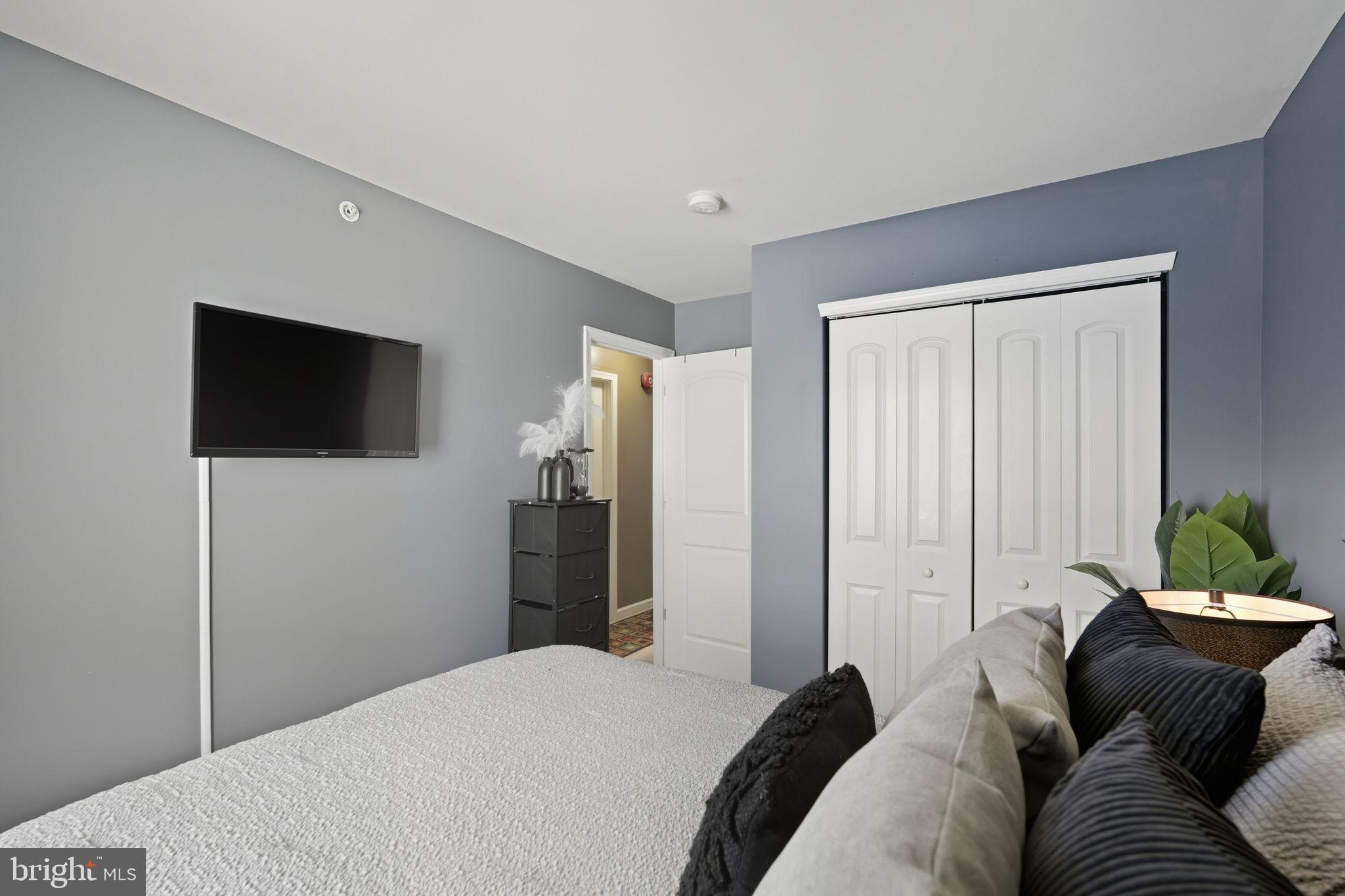 MERCER CT - Residential