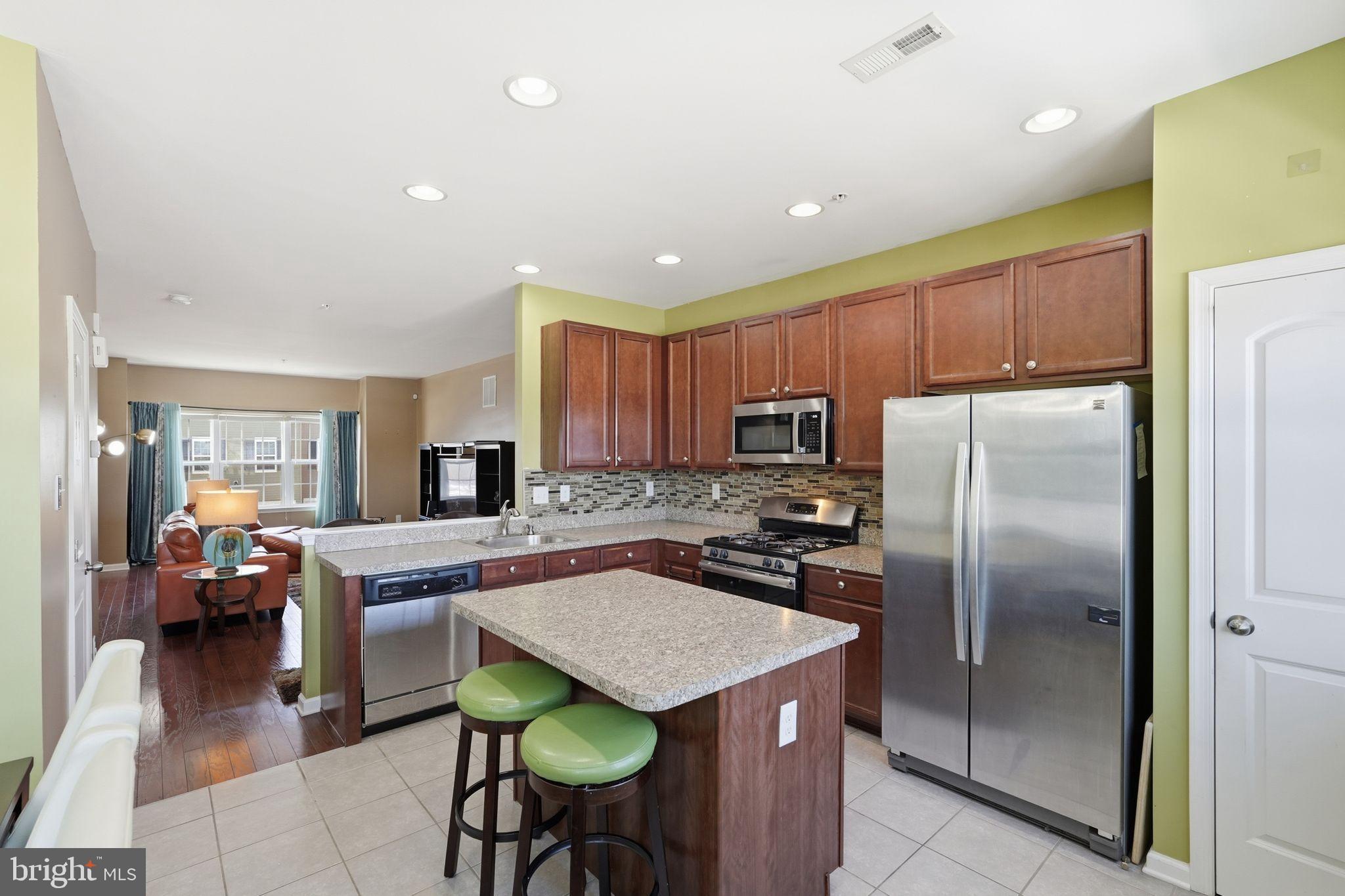 MERCER CT - Residential