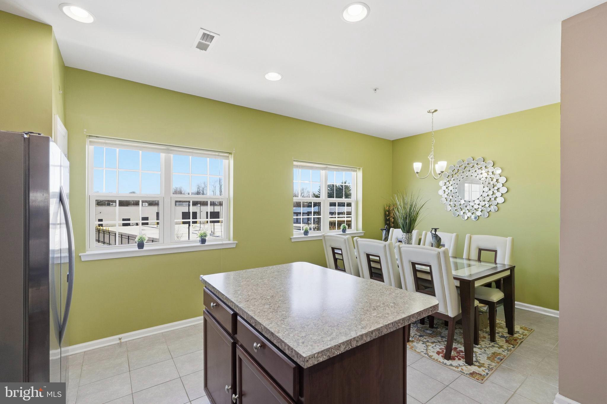 MERCER CT - Residential