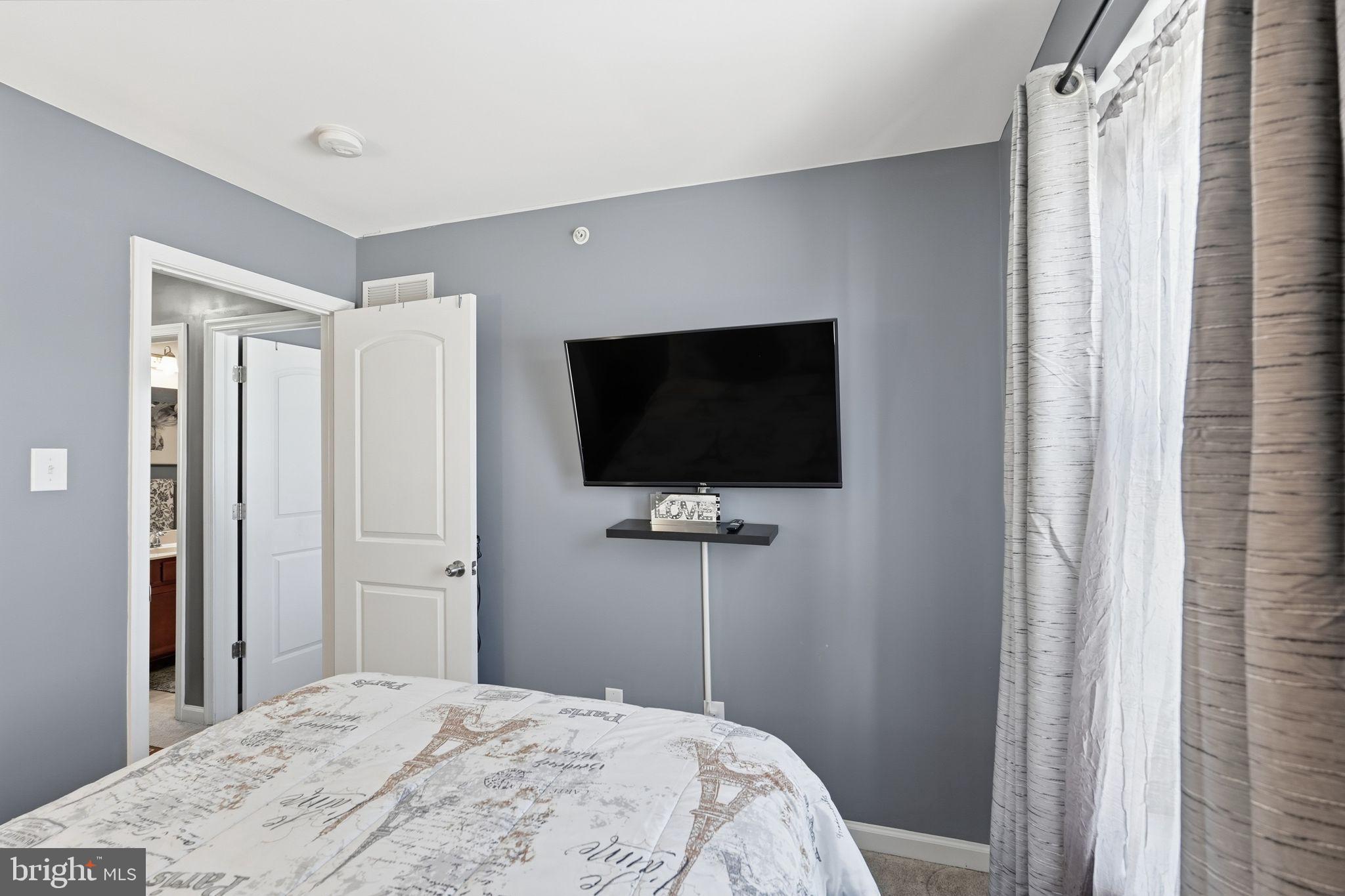 MERCER CT - Residential