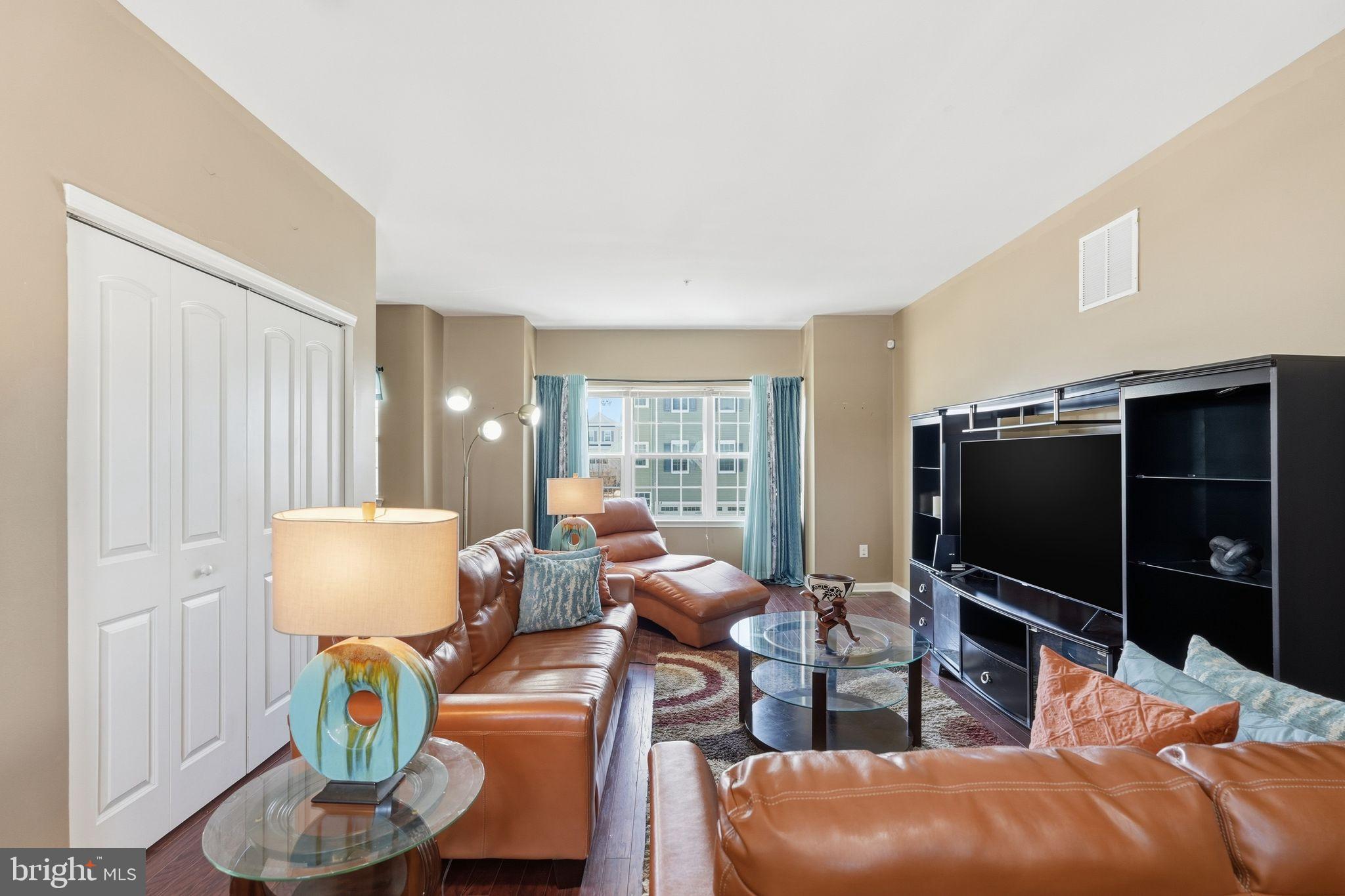 MERCER CT - Residential