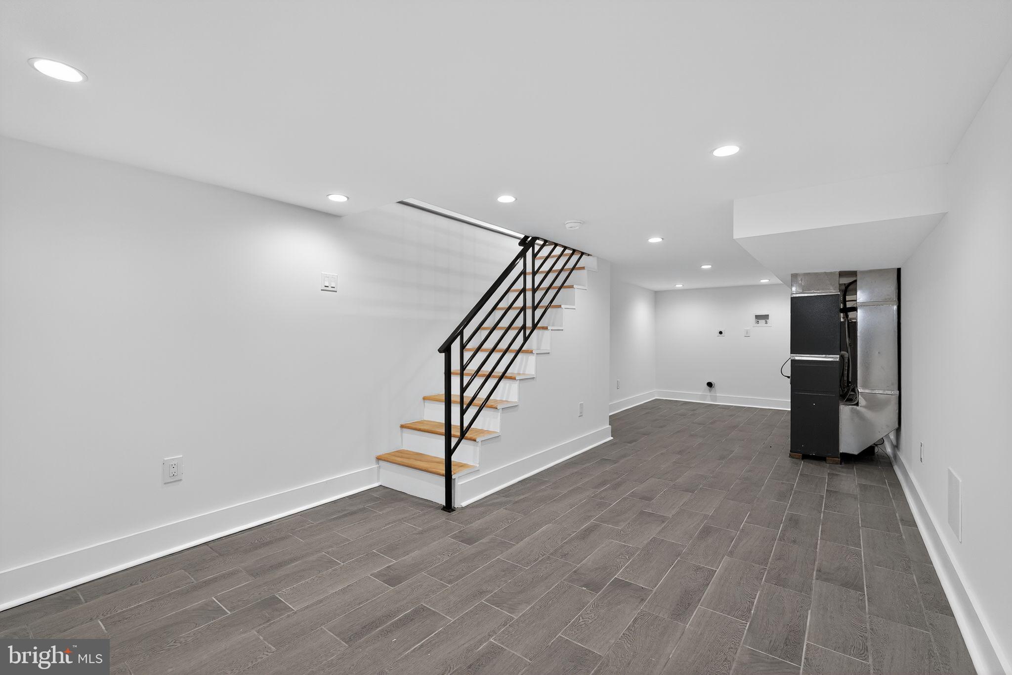 PORT RICHMOND - Residential