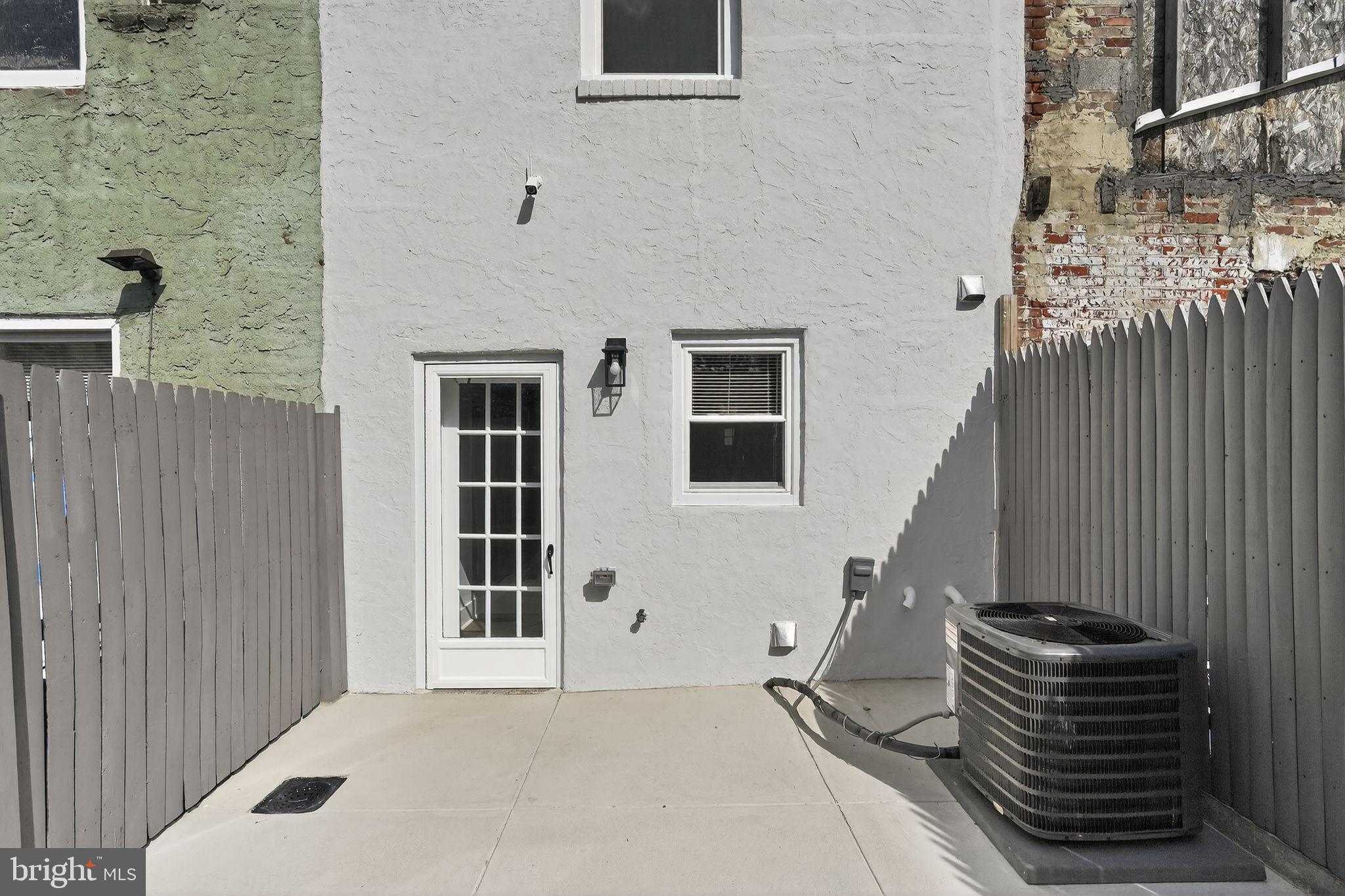 PORT RICHMOND - Residential