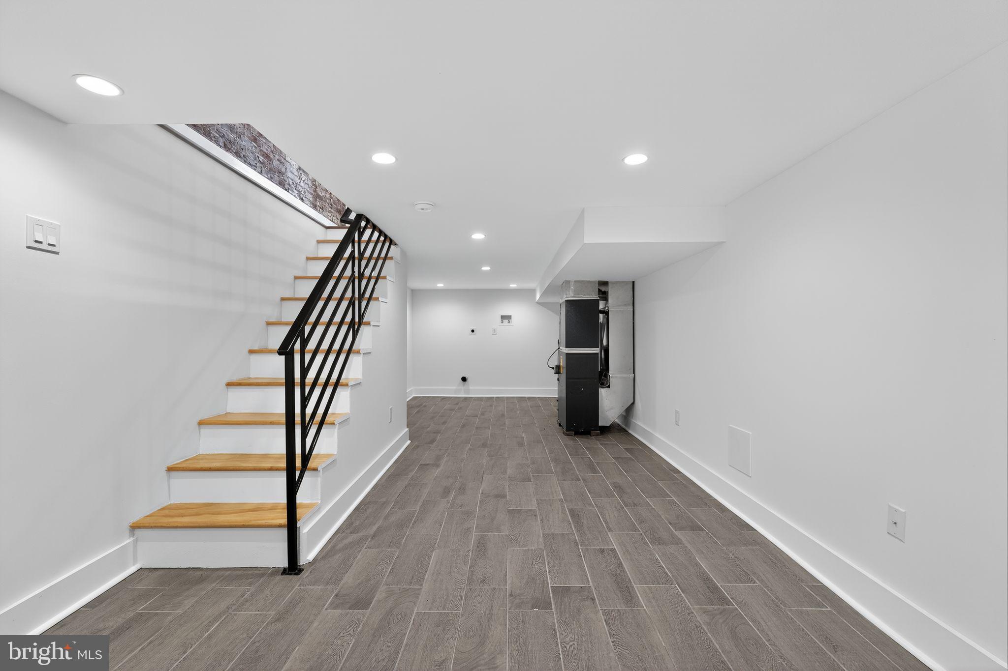 PORT RICHMOND - Residential