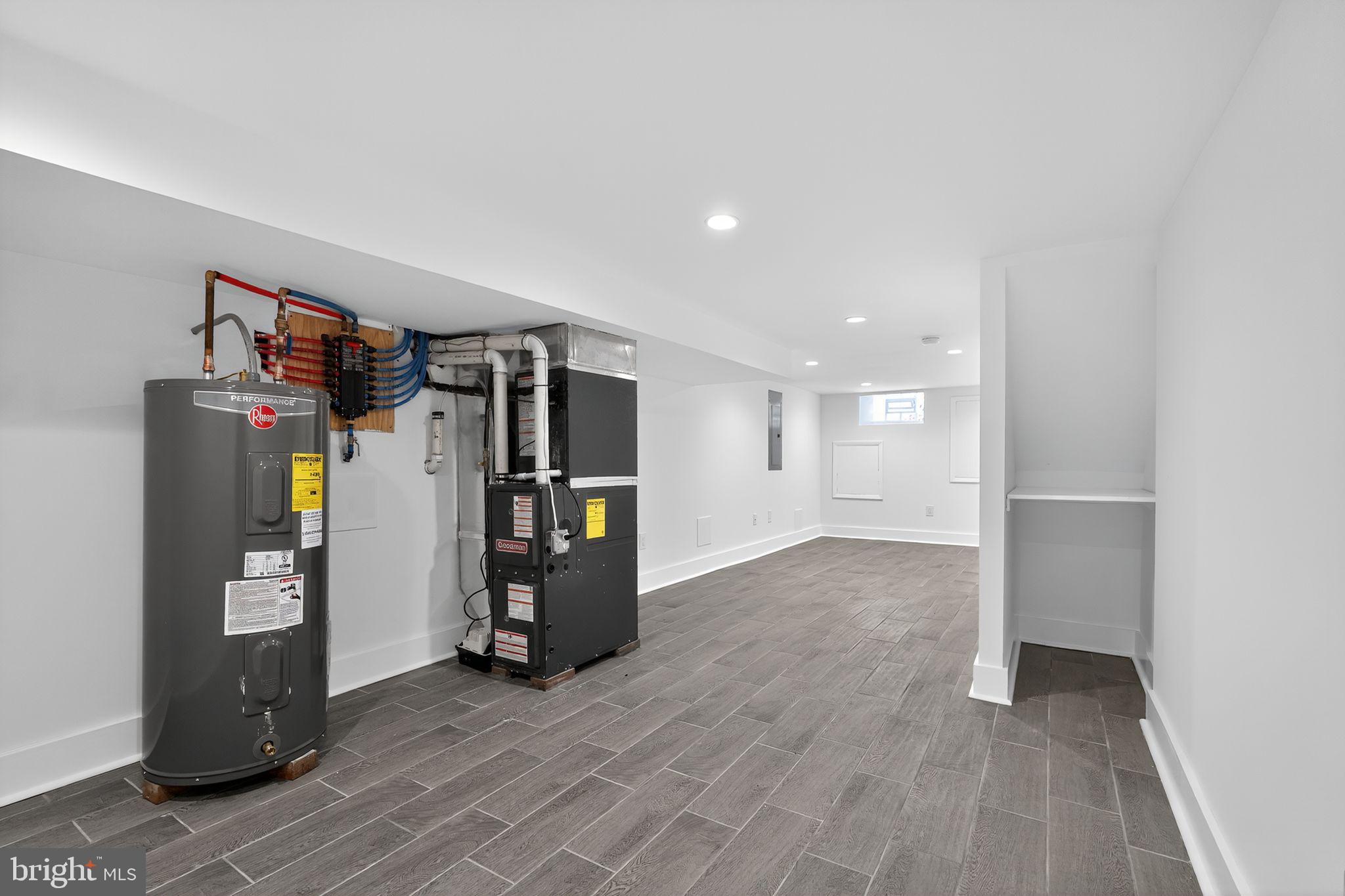 PORT RICHMOND - Residential