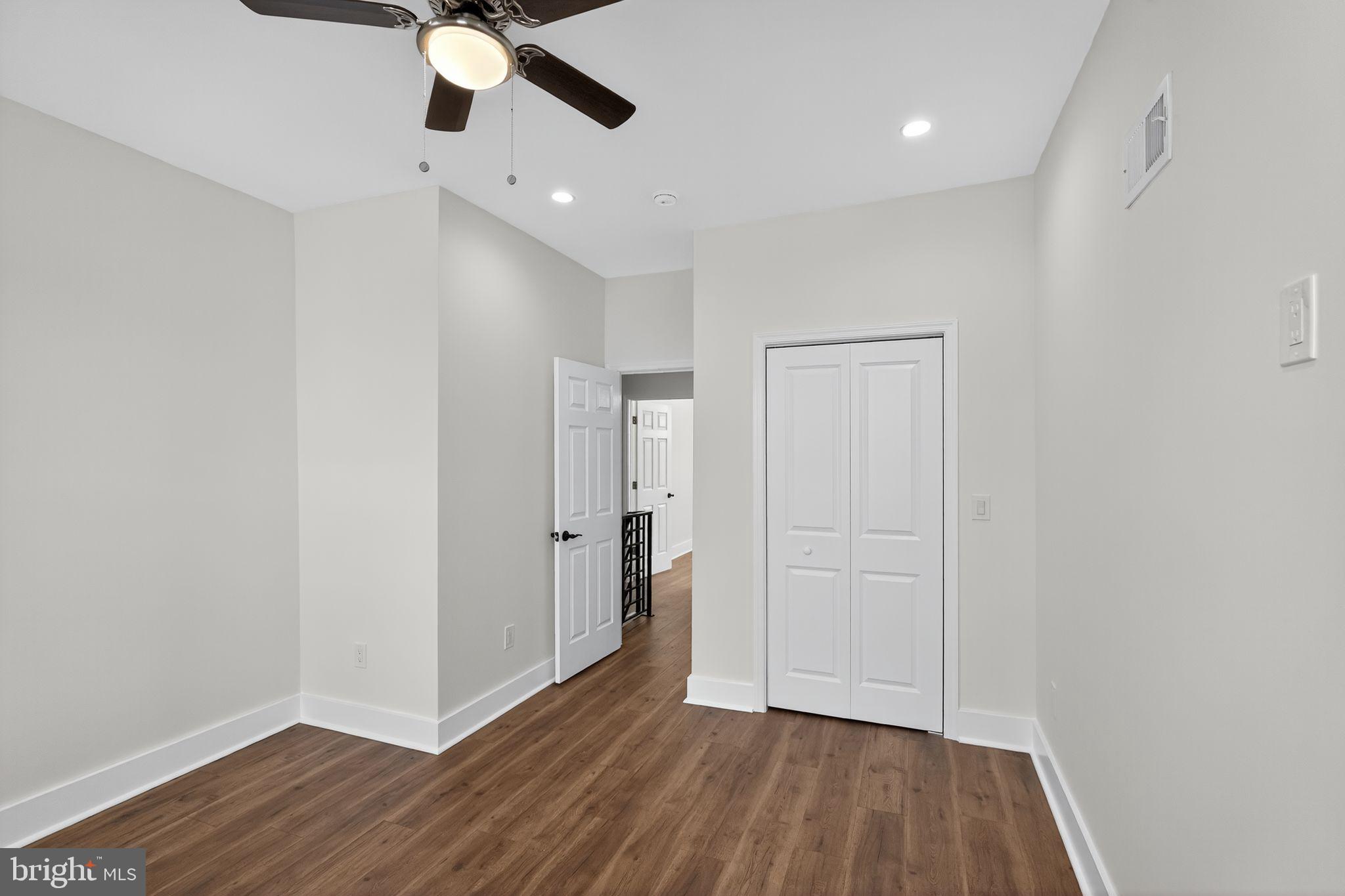 PORT RICHMOND - Residential