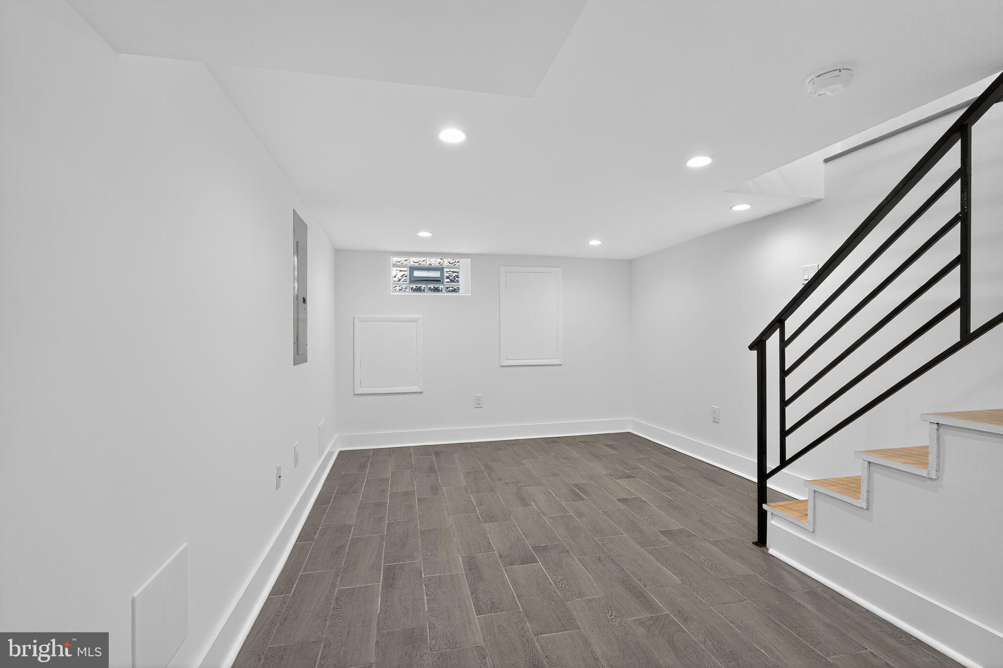 PORT RICHMOND - Residential