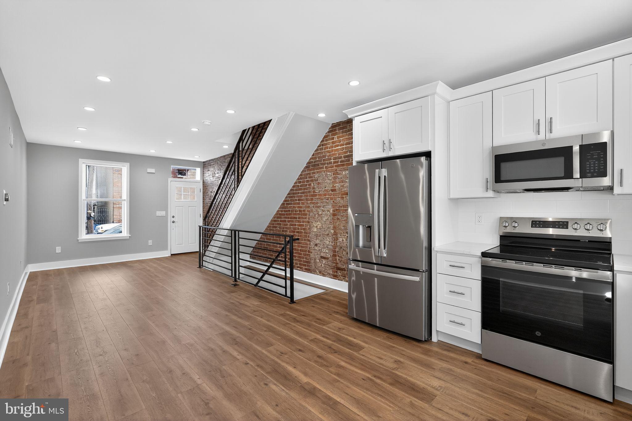 PORT RICHMOND - Residential