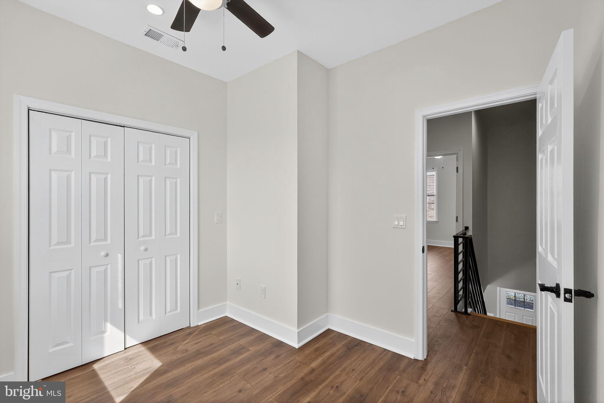 PORT RICHMOND - Residential