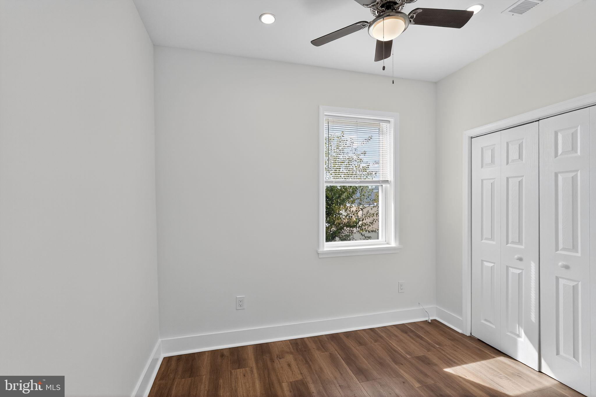 PORT RICHMOND - Residential