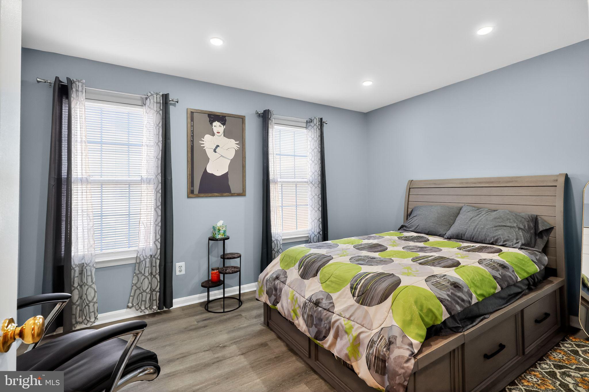 TRAILSIDE - Residential