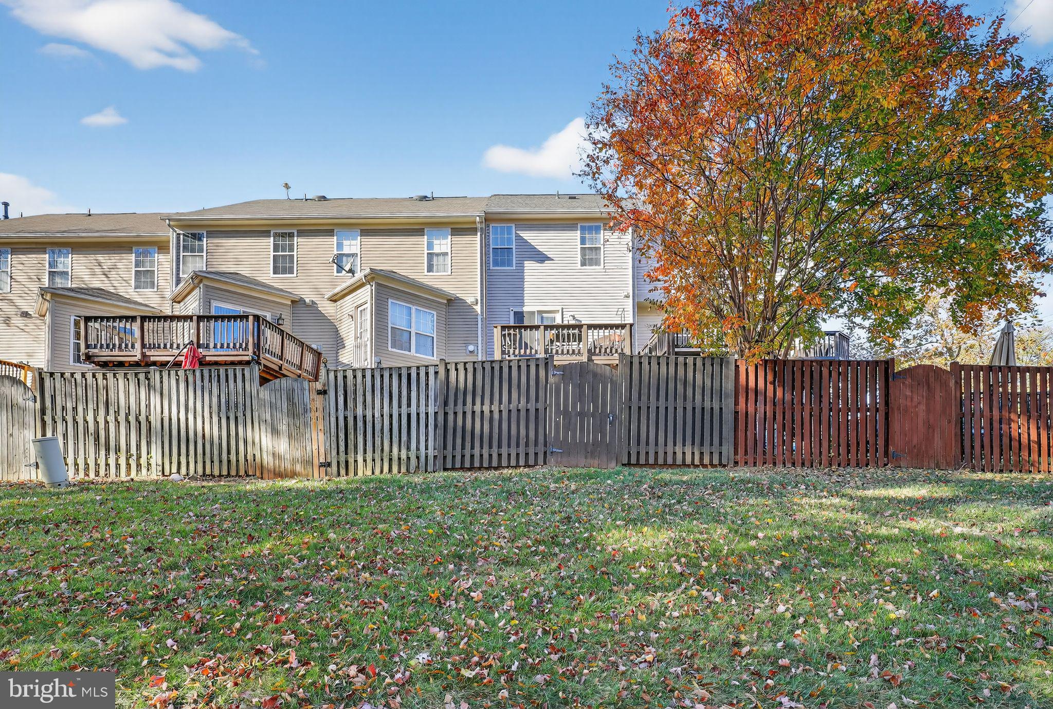 TRAILSIDE - Residential