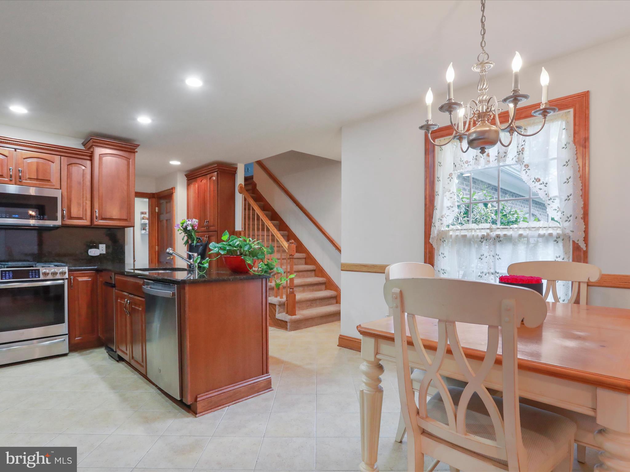 CORNERSTONE - Residential