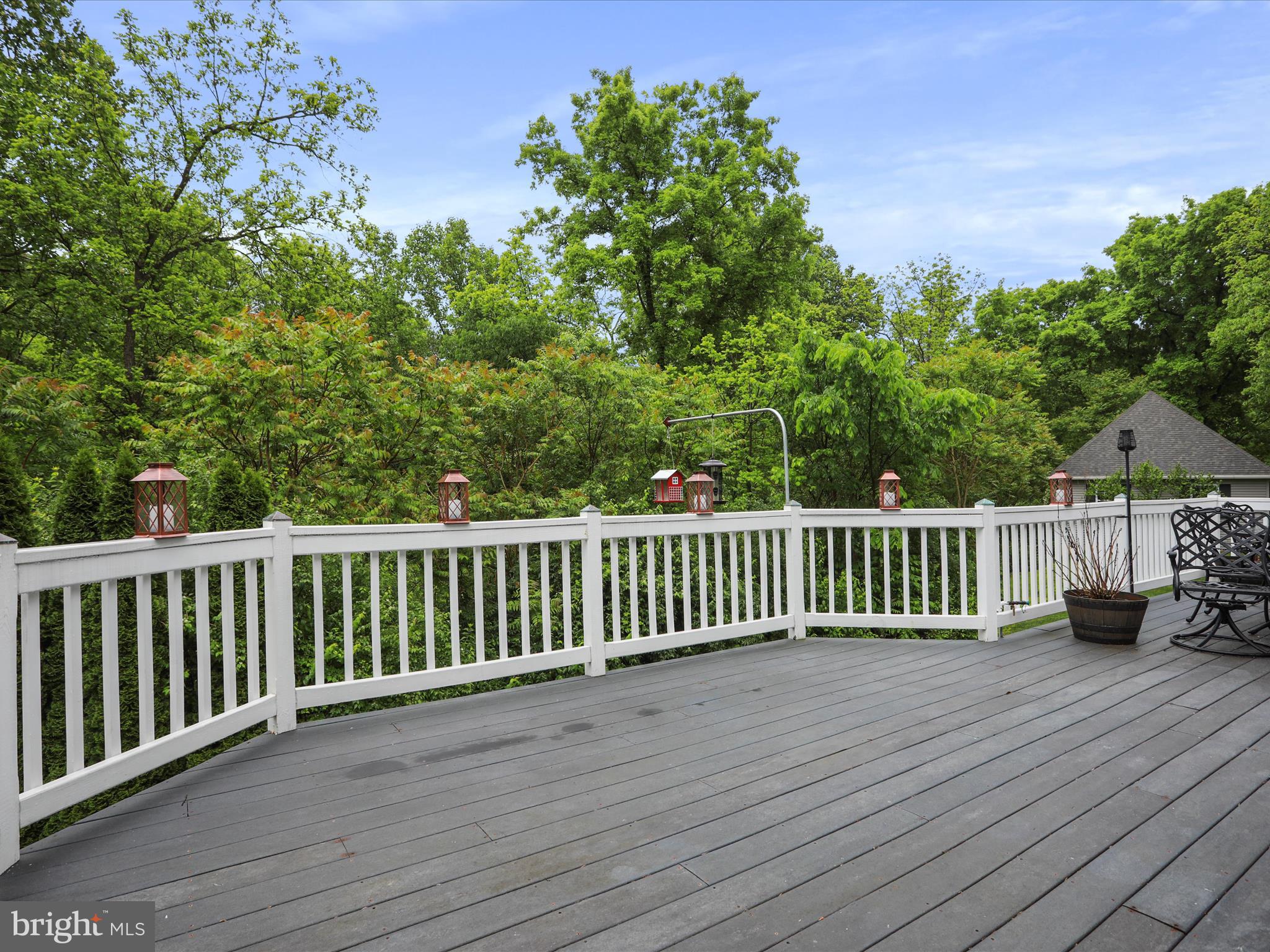 CORNERSTONE - Residential