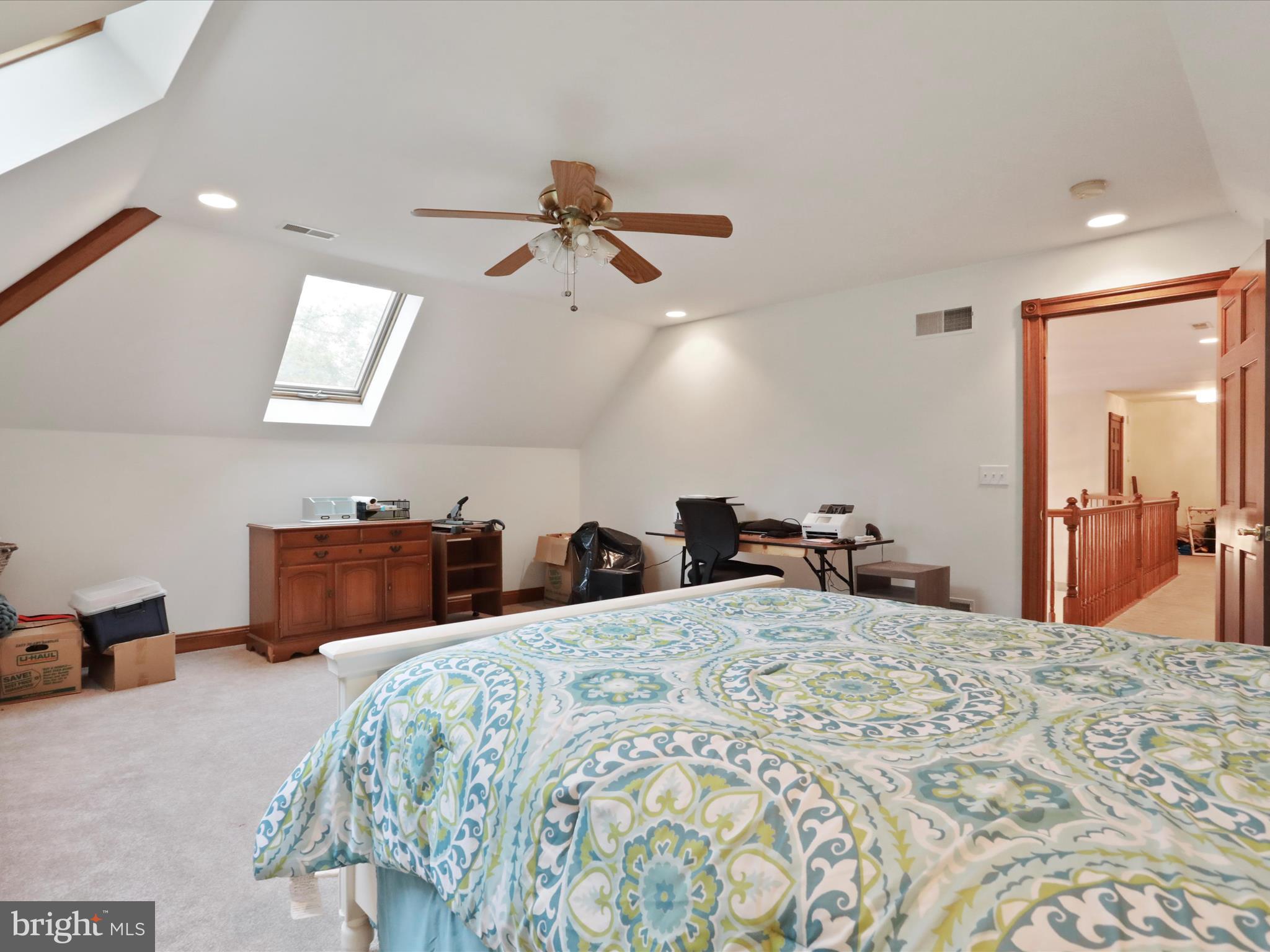 CORNERSTONE - Residential