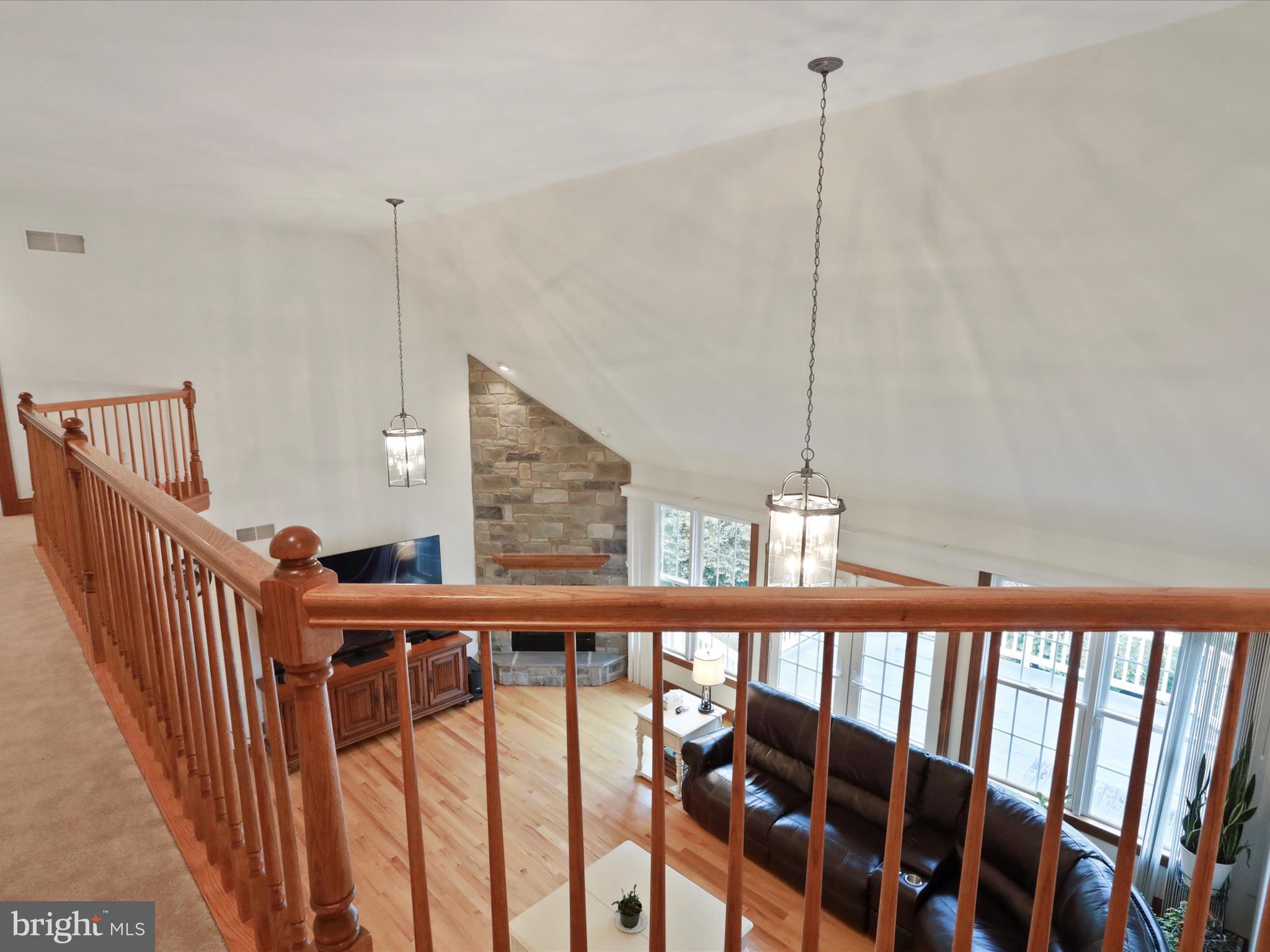 CORNERSTONE - Residential