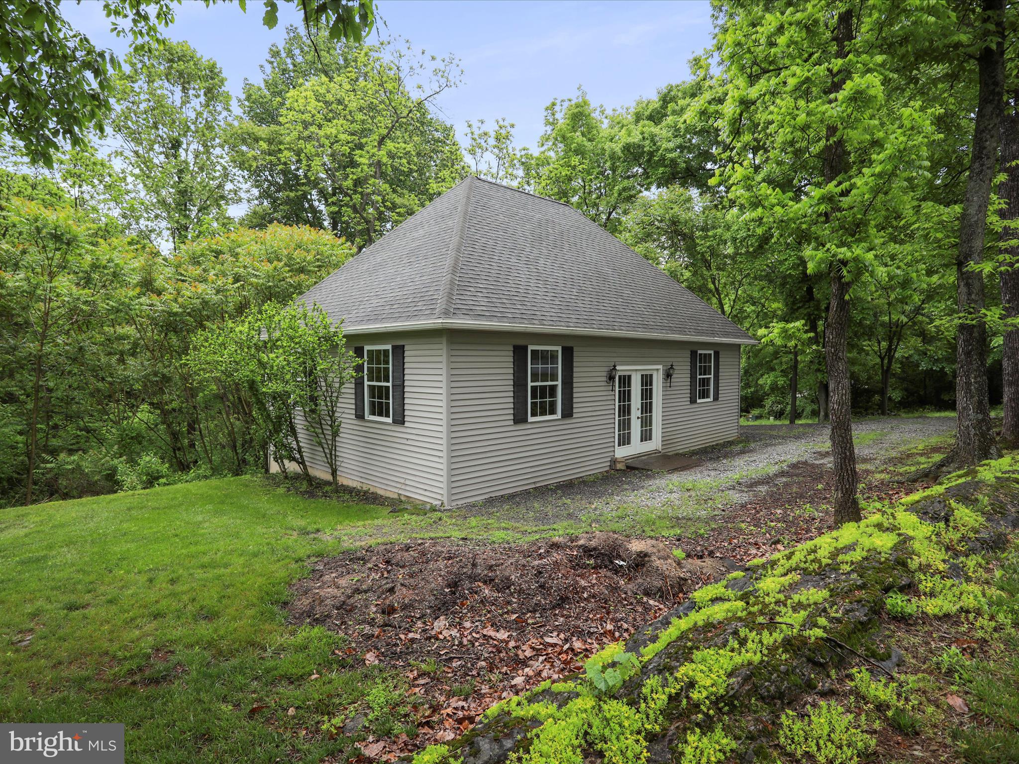 CORNERSTONE - Residential