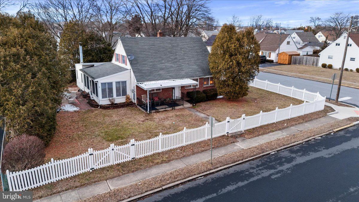 Welcome to 709 Tuckerton Rd., Temple! This charming, updated home features a cozy backyard patio perfect for relaxation, off-street parking, and is conveniently located near all essential amenities. Enjoy modern living with a touch of character in this delightful property. Don't miss out on this gem!