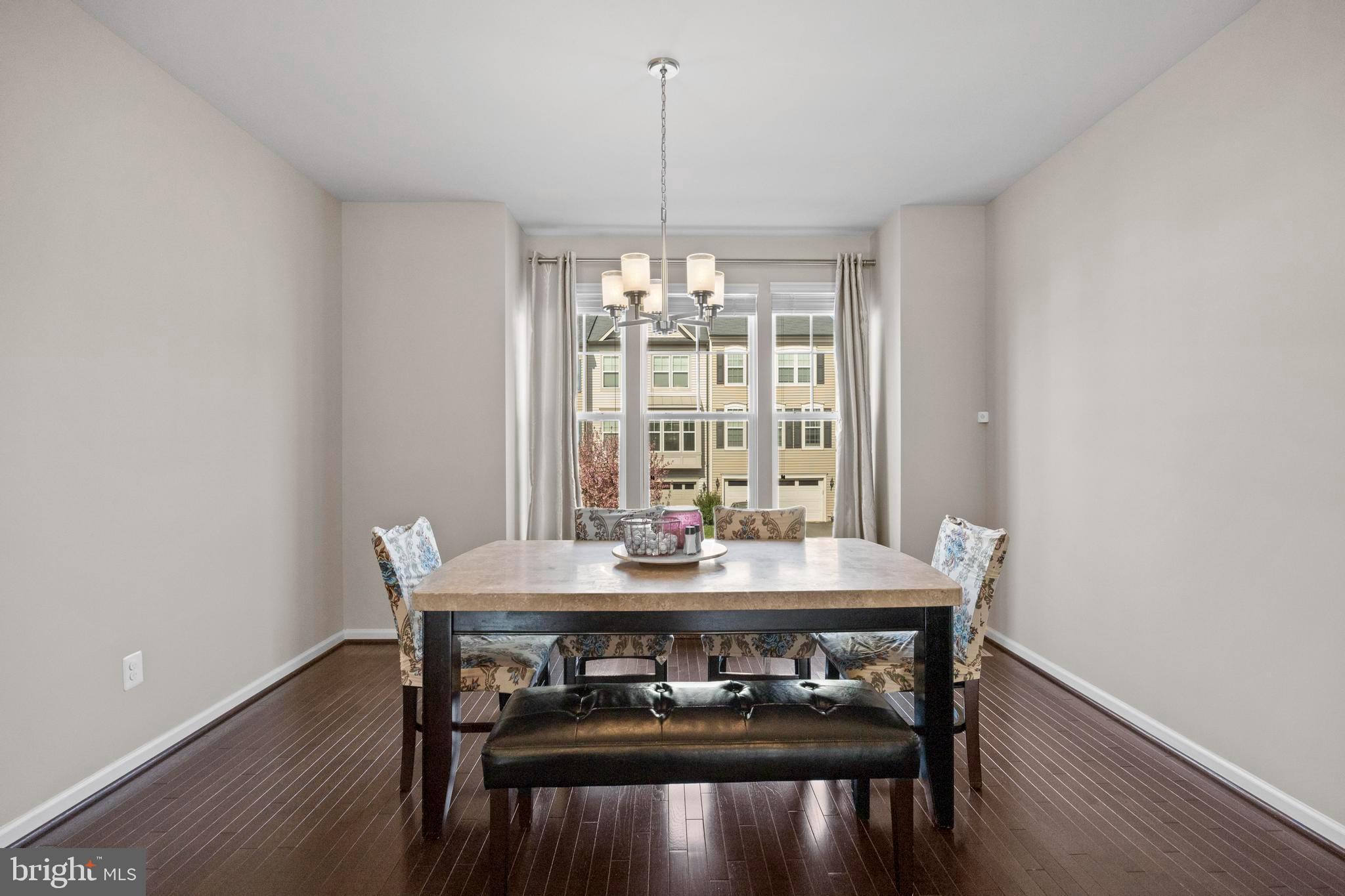 PEMBROOKE/VICTORY LAKES - Residential