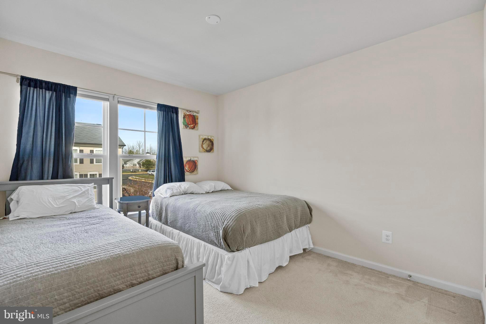 PEMBROOKE/VICTORY LAKES - Residential