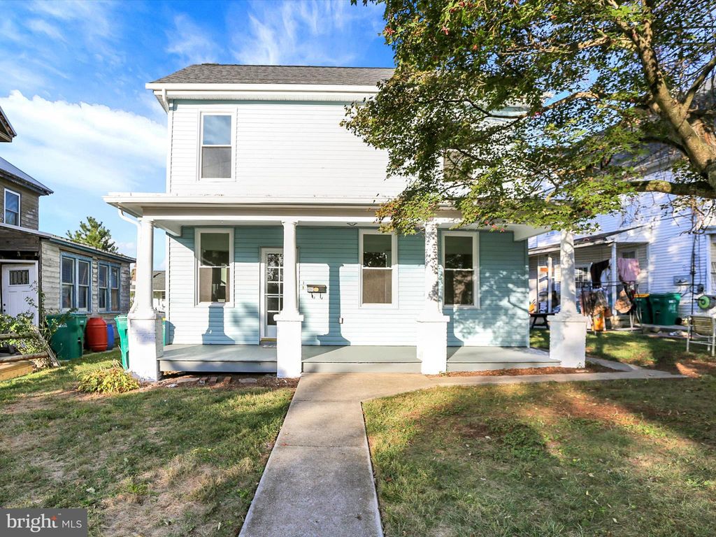 Photo of 497 State St, ENOLA, PA 17025 (MLS # PACB2047264)