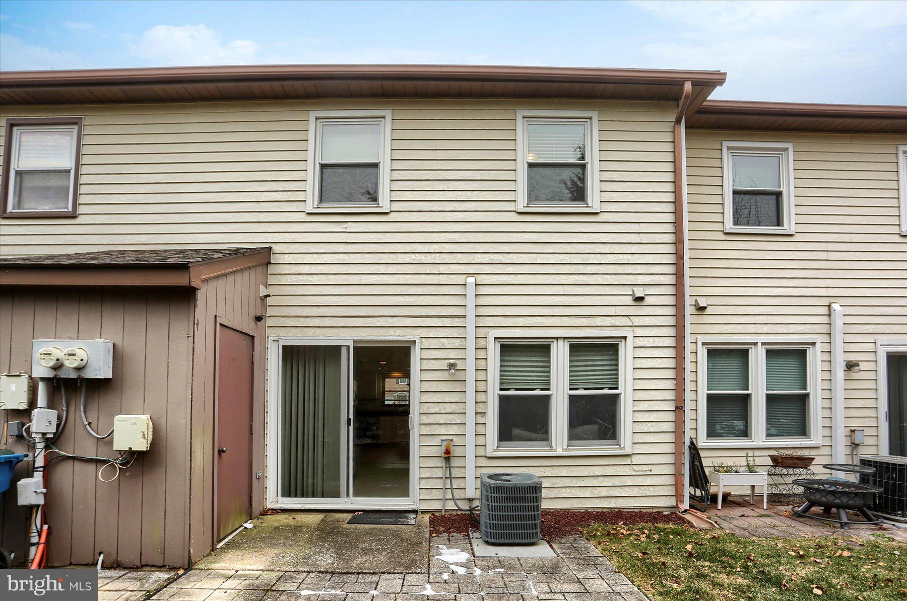 ARLINGTON HILLS - Residential