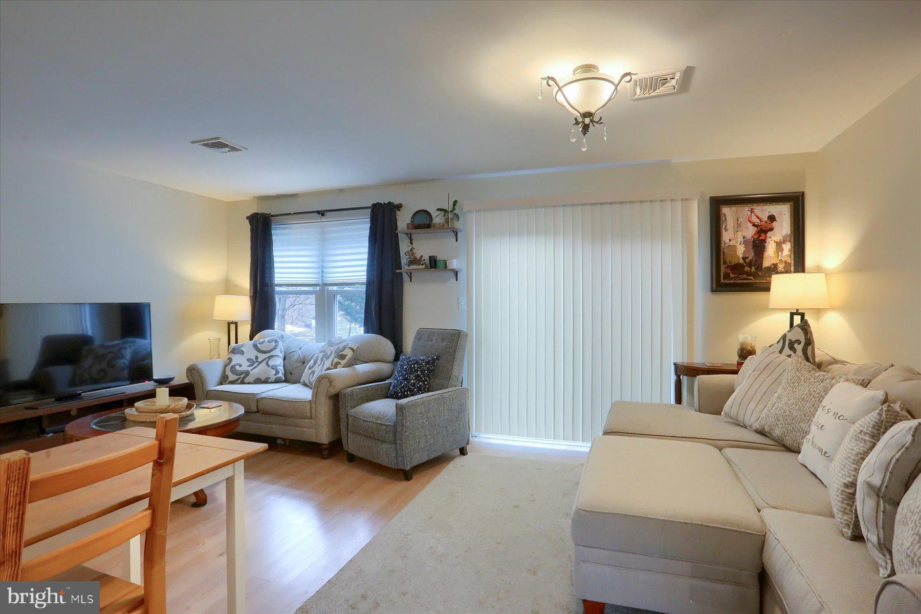 ARLINGTON HILLS - Residential