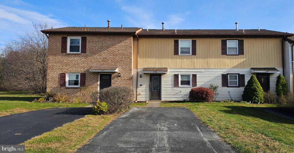 Photo of 1715 English Drive, MECHANICSBURG, PA 17055 (MLS # PACB2049180)