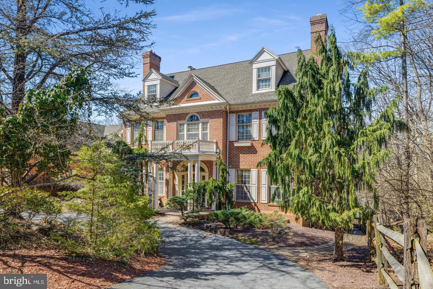 1821 MUSEUM ROAD