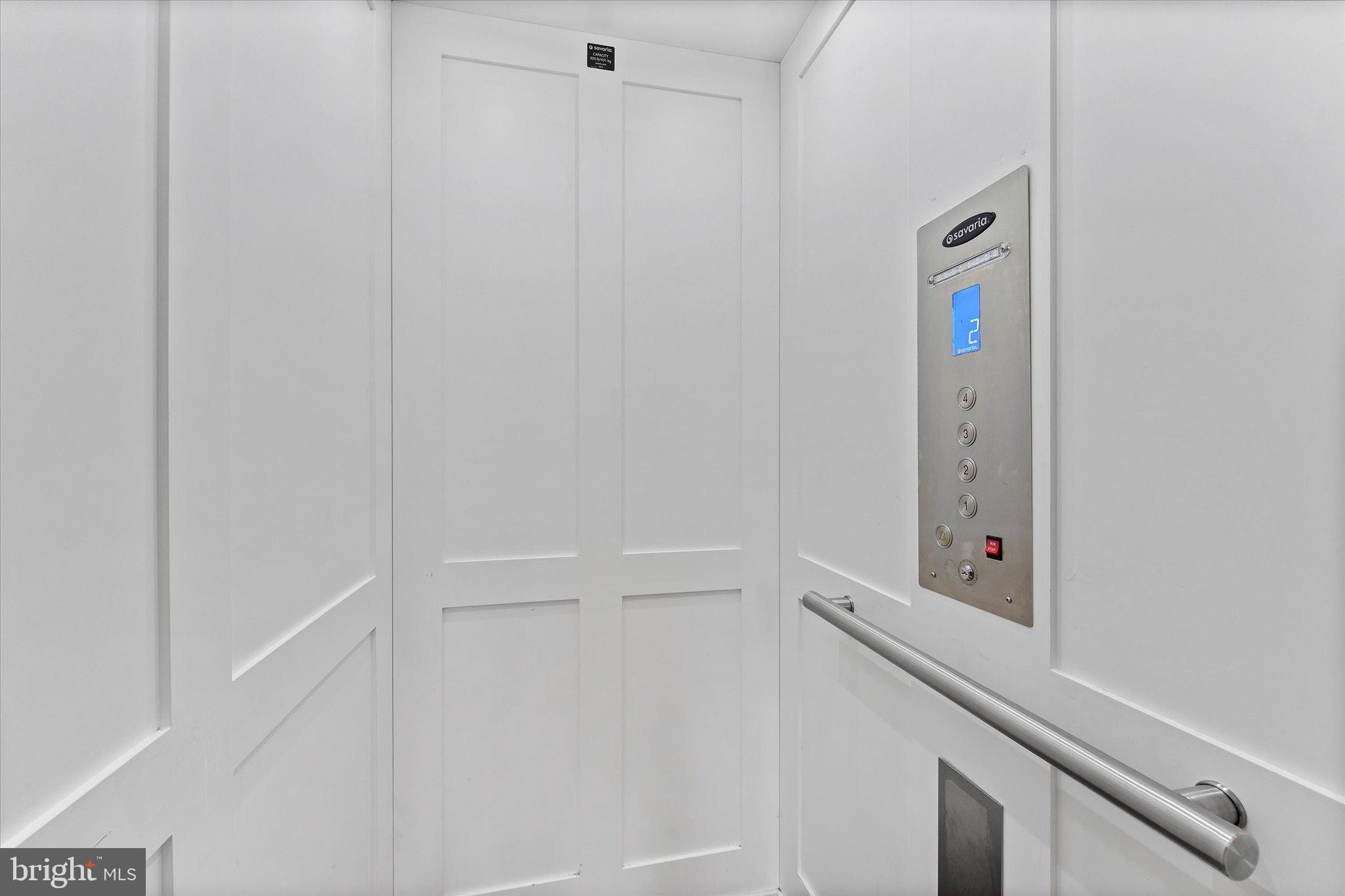 CABIN JOHN VILLAGE - Residential