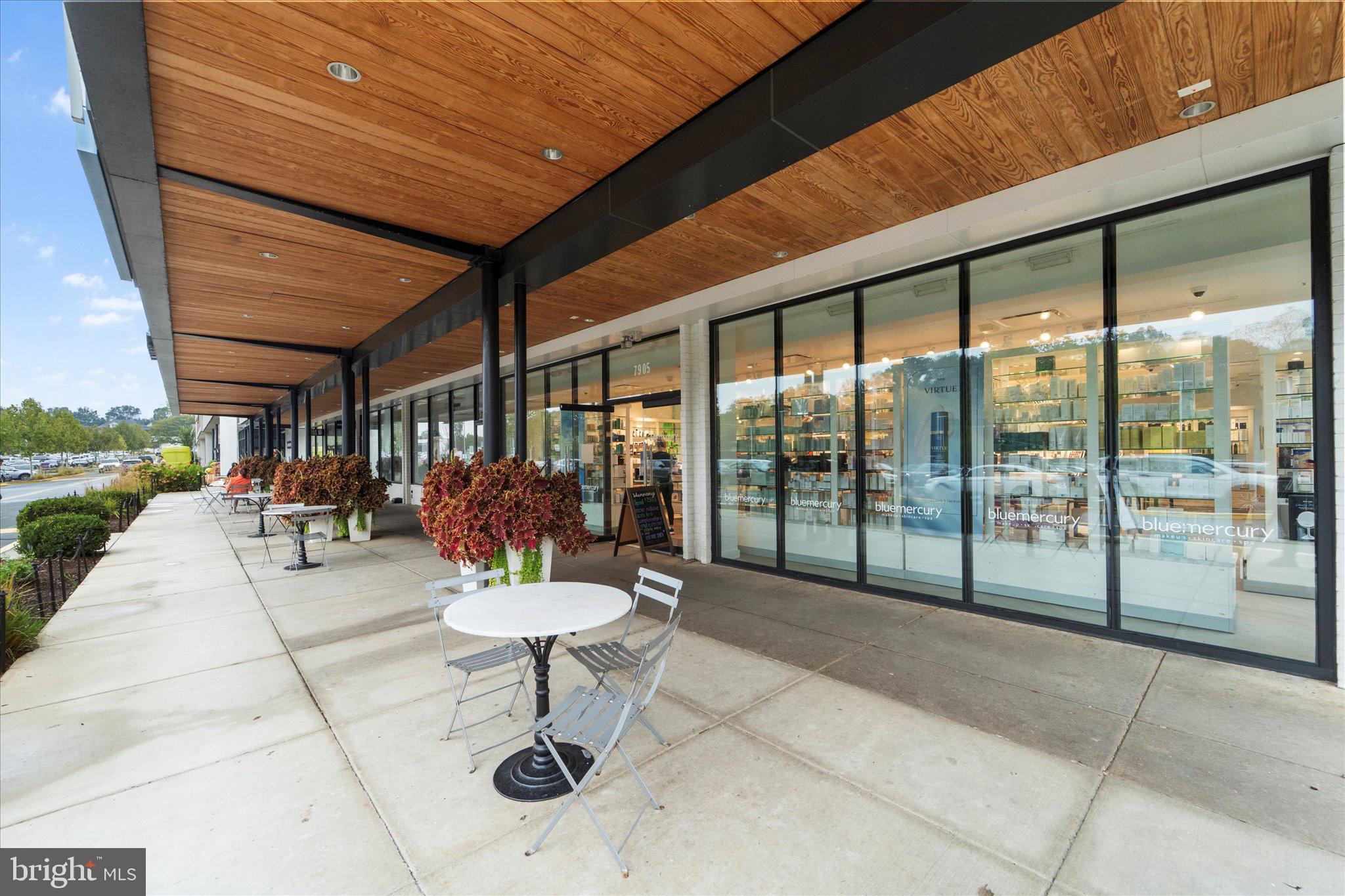 CABIN JOHN VILLAGE - Residential