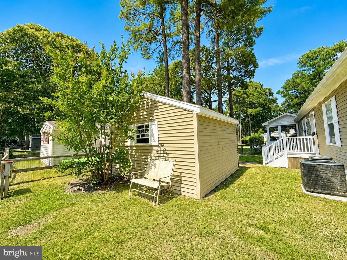 33502 LAKESHORE CIRCLE 2833