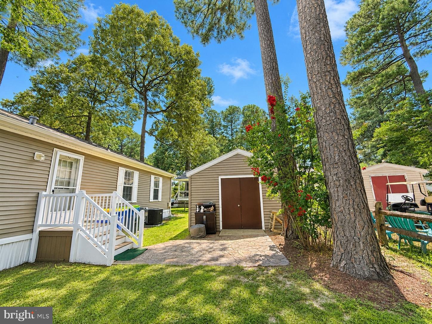 33502 LAKESHORE CIRCLE 2833