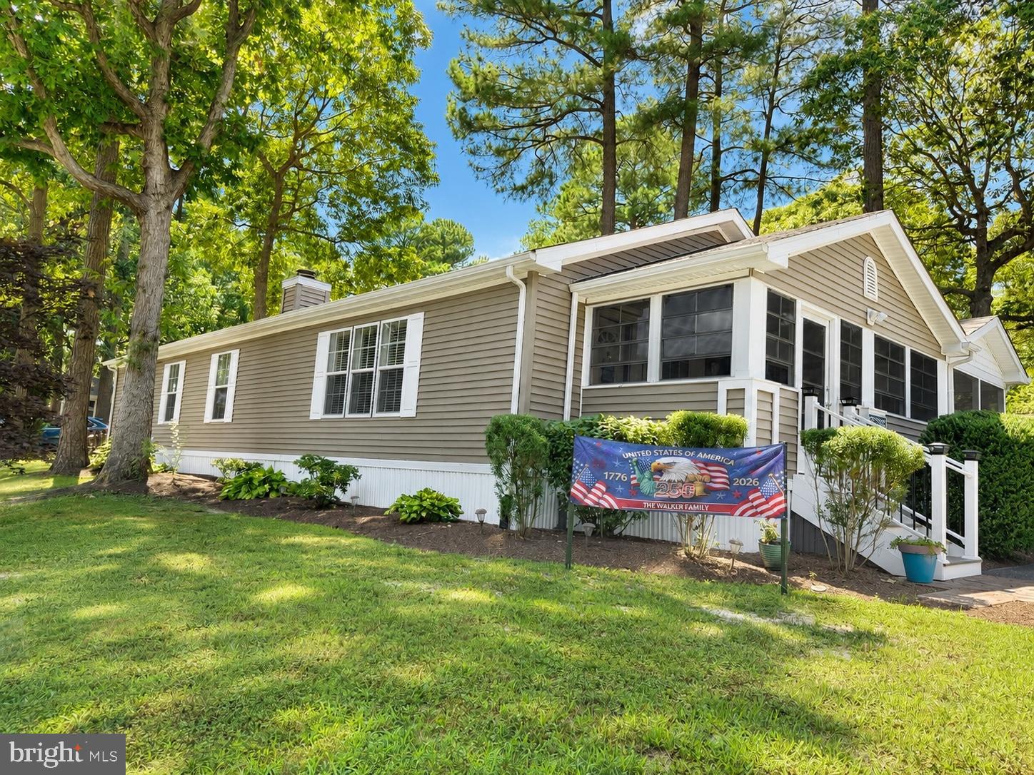 33502 LAKESHORE CIRCLE 2833