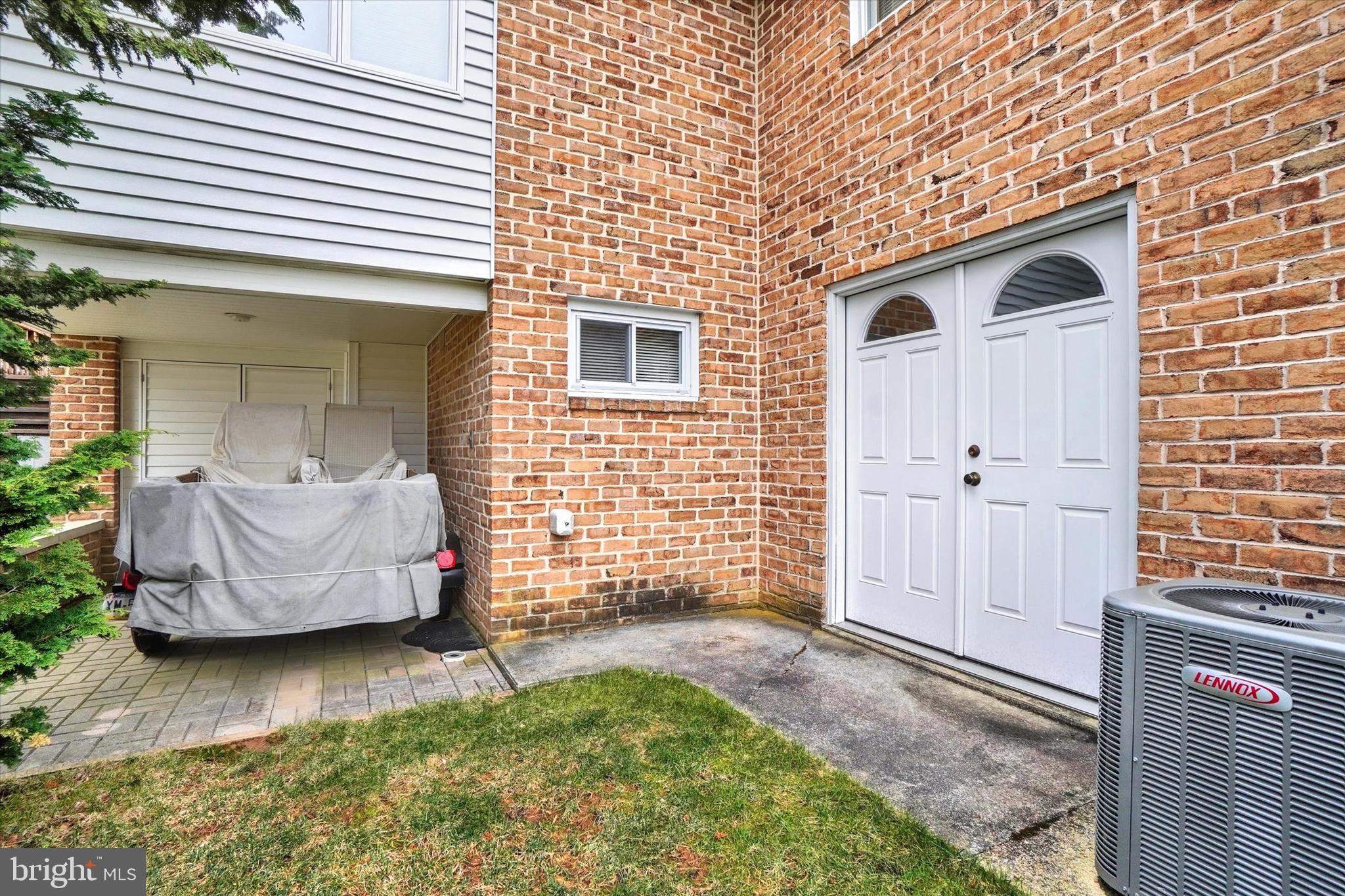 SHERWOOD FOREST - Residential