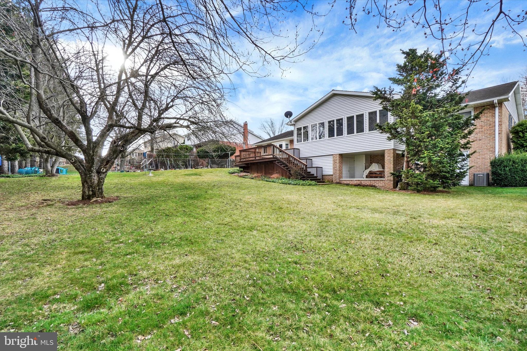 SHERWOOD FOREST - Residential