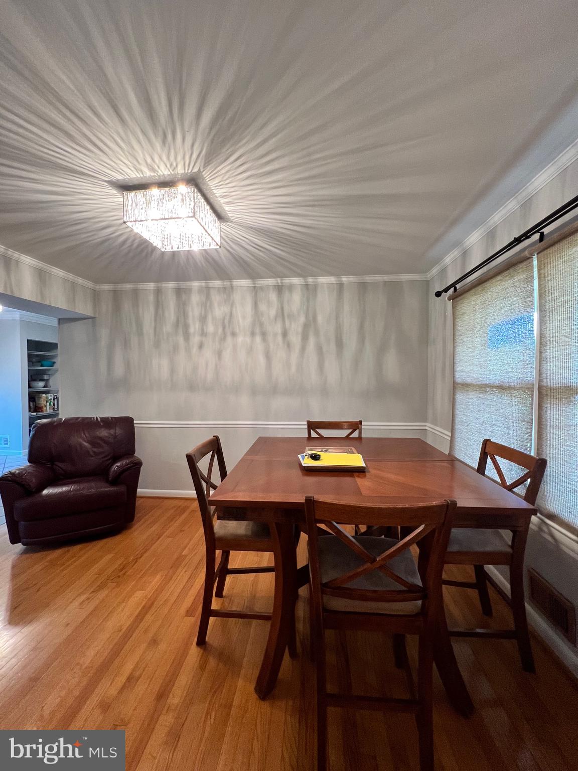 LANDMARK SQUARE - Residential