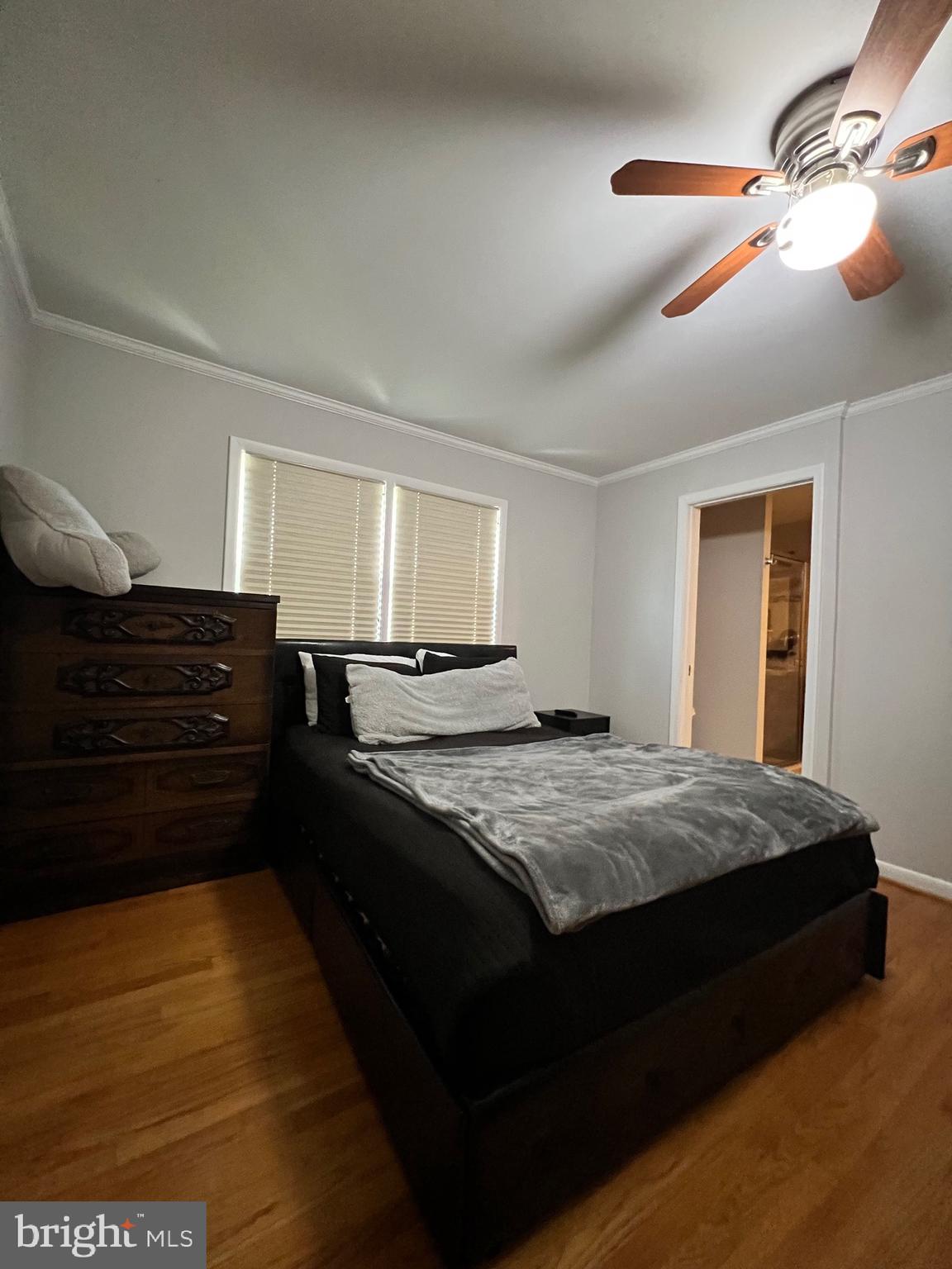 LANDMARK SQUARE - Residential