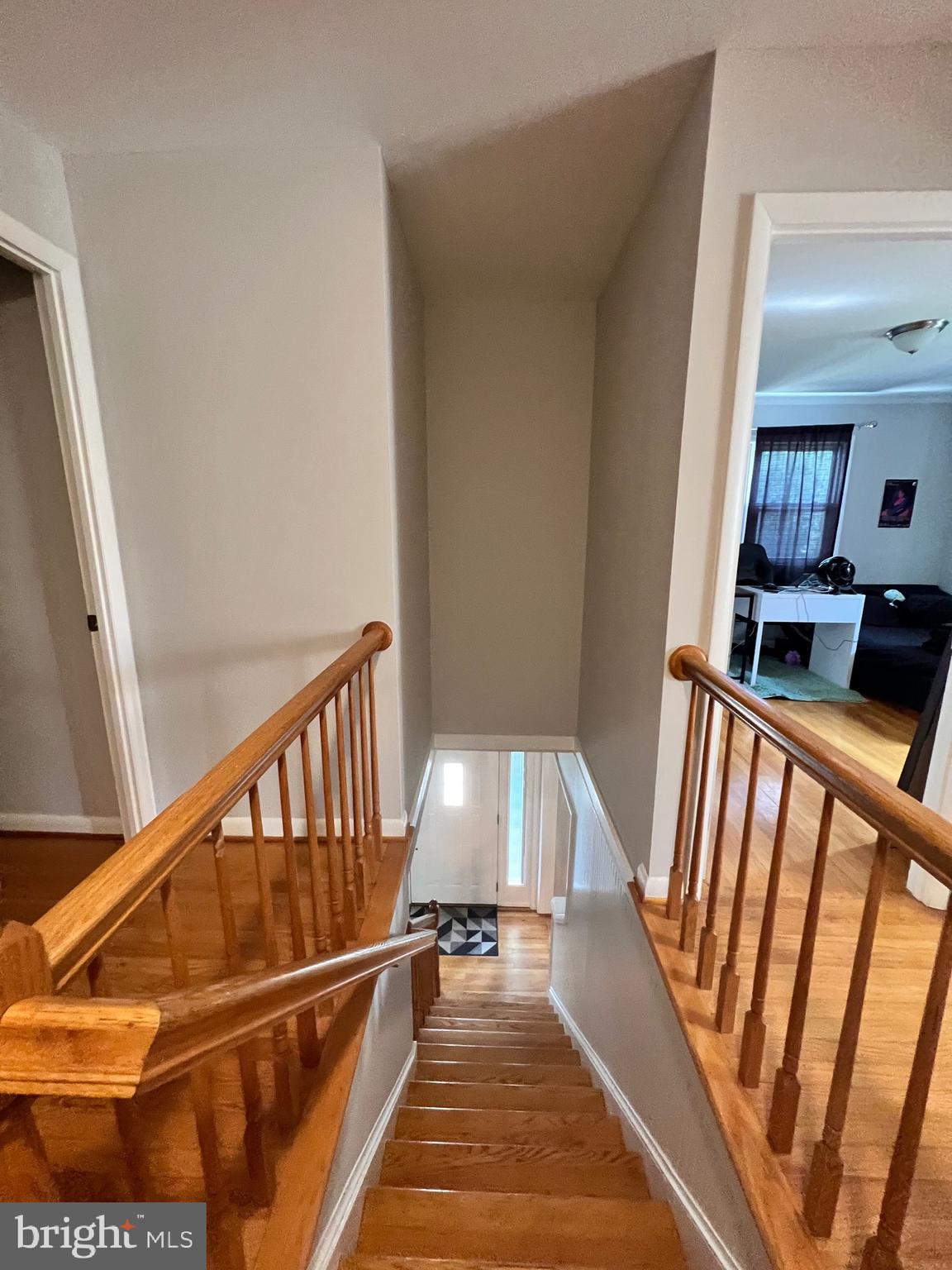 LANDMARK SQUARE - Residential