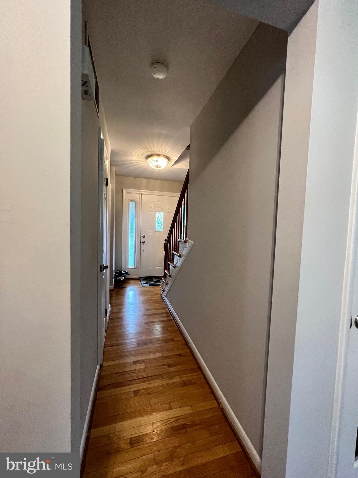 LANDMARK SQUARE - Residential