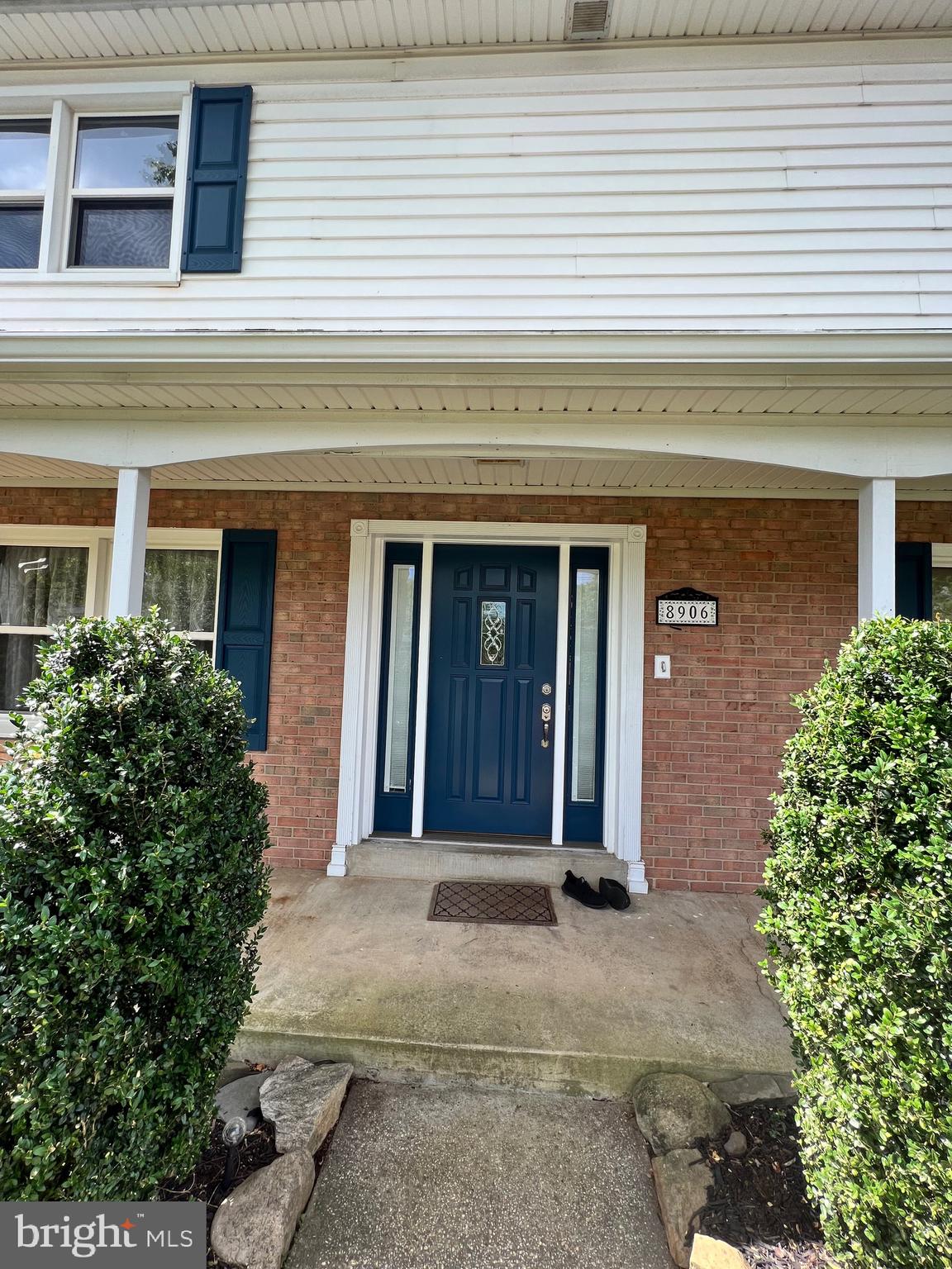 LANDMARK SQUARE - Residential