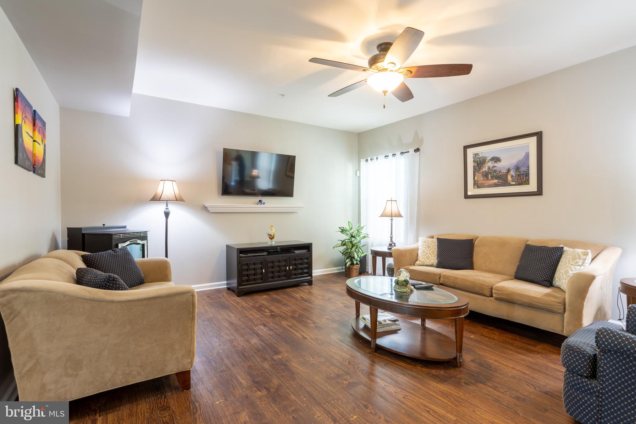 COOL SPRINGS - Residential