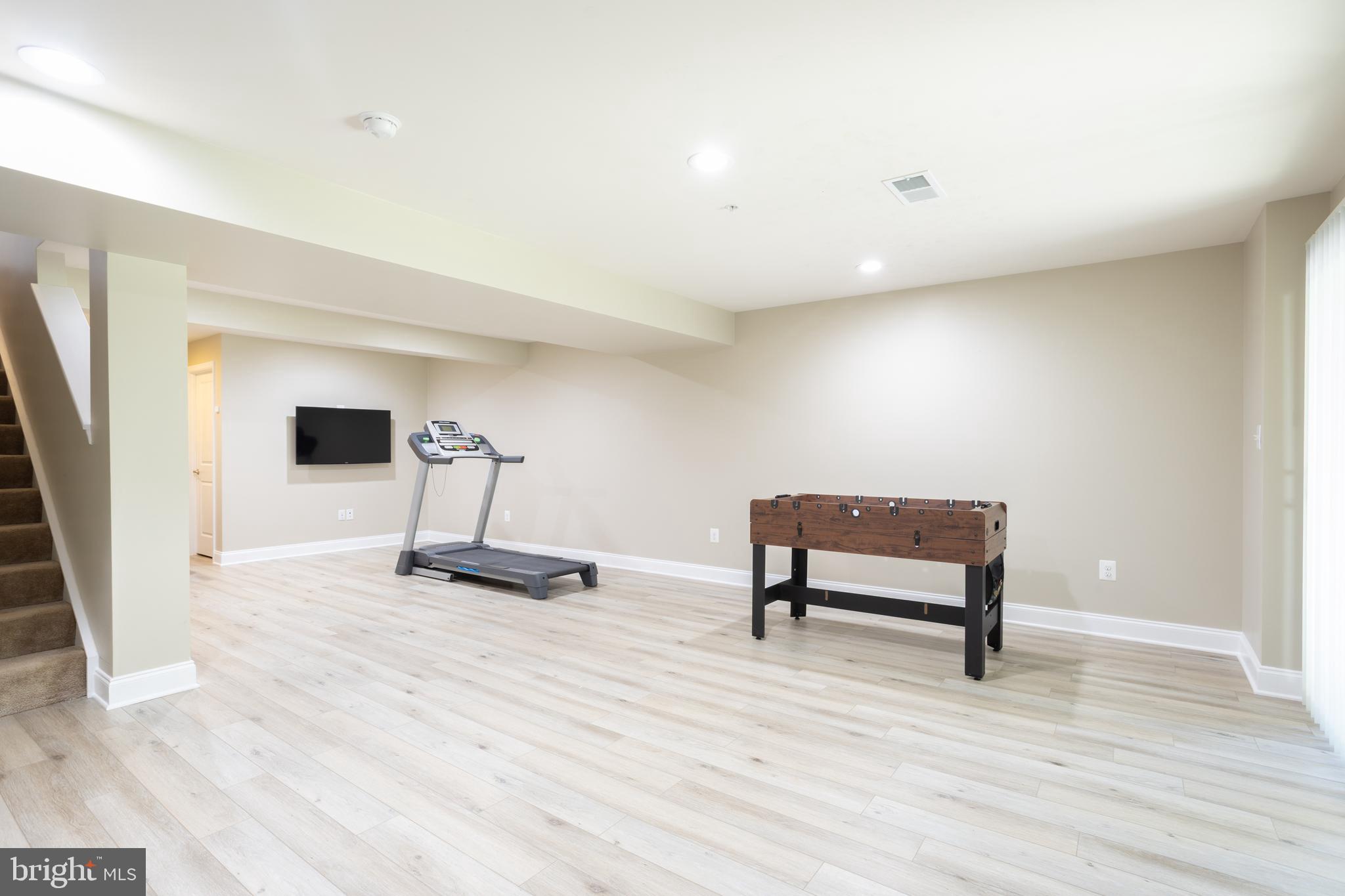 COOL SPRINGS - Residential