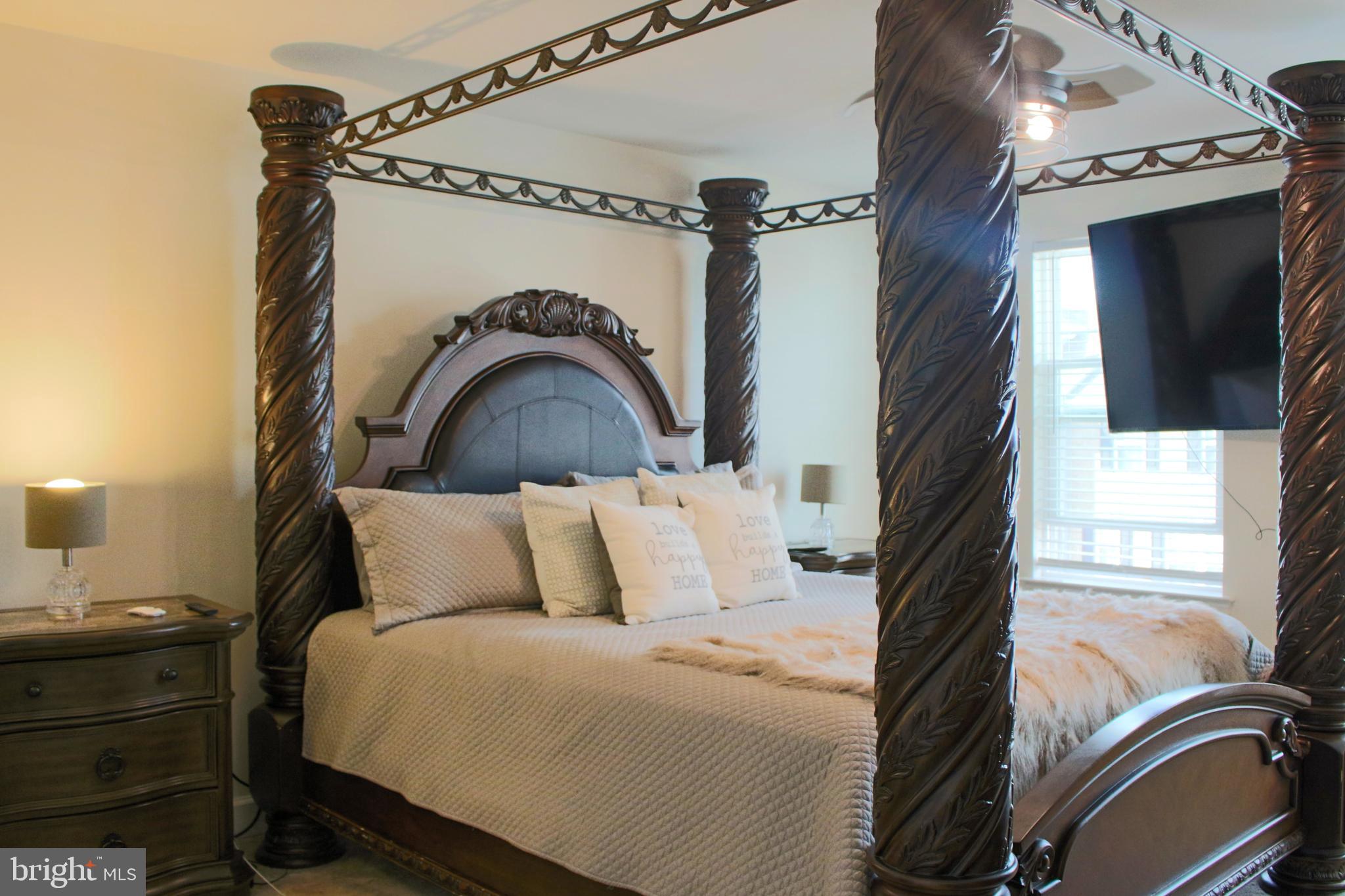 HERITAGE CROSSING - Residential