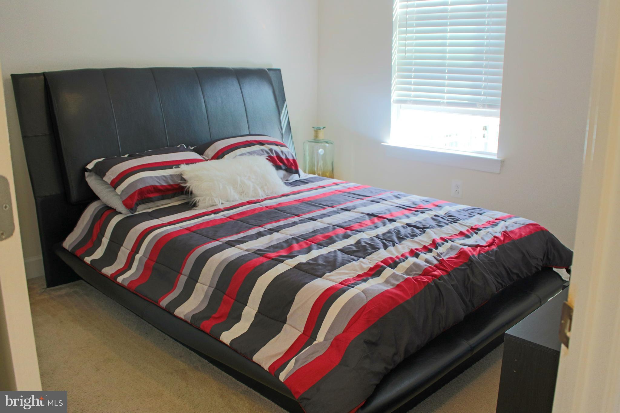 HERITAGE CROSSING - Residential