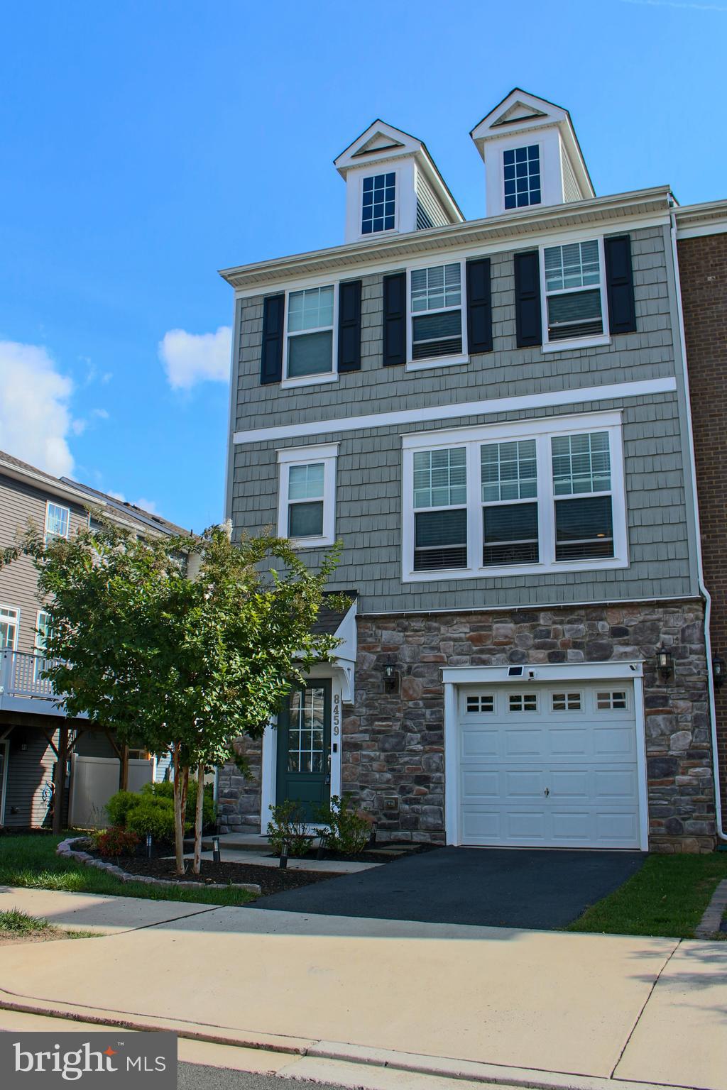 HERITAGE CROSSING - Residential