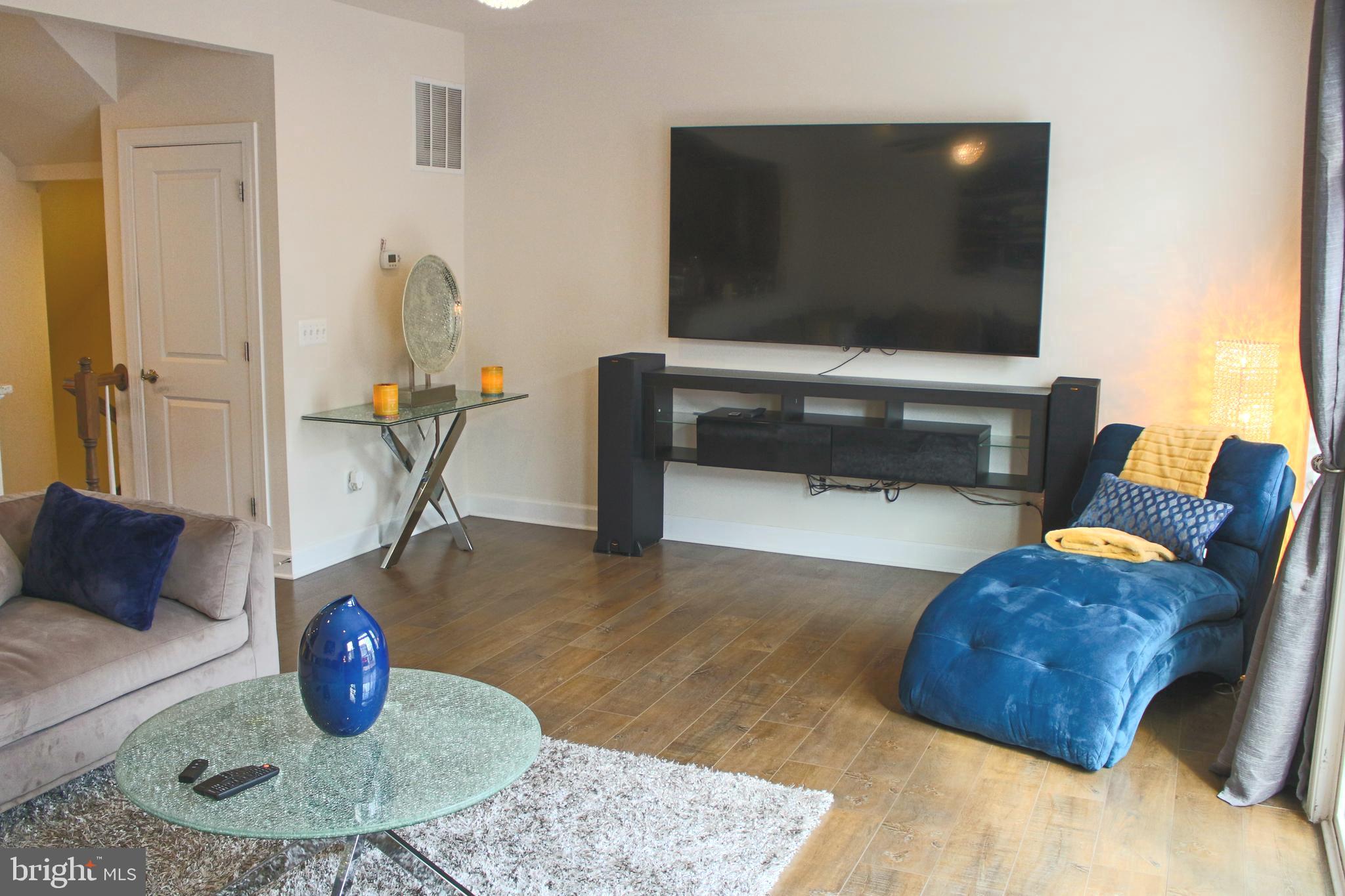 HERITAGE CROSSING - Residential