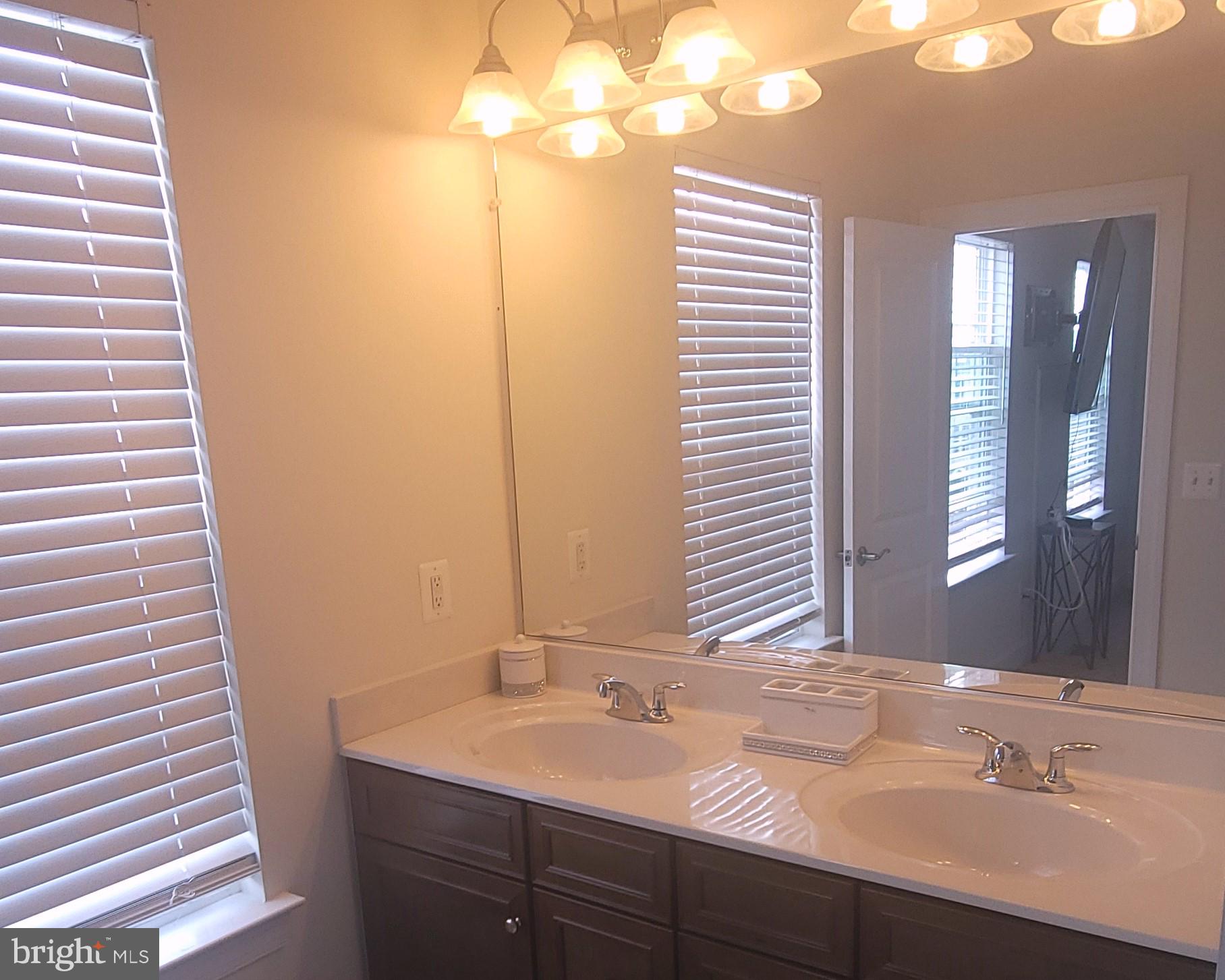 HERITAGE CROSSING - Residential