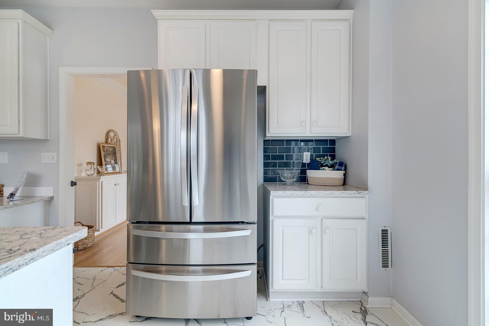 EASTON CLUB EAST - Residential